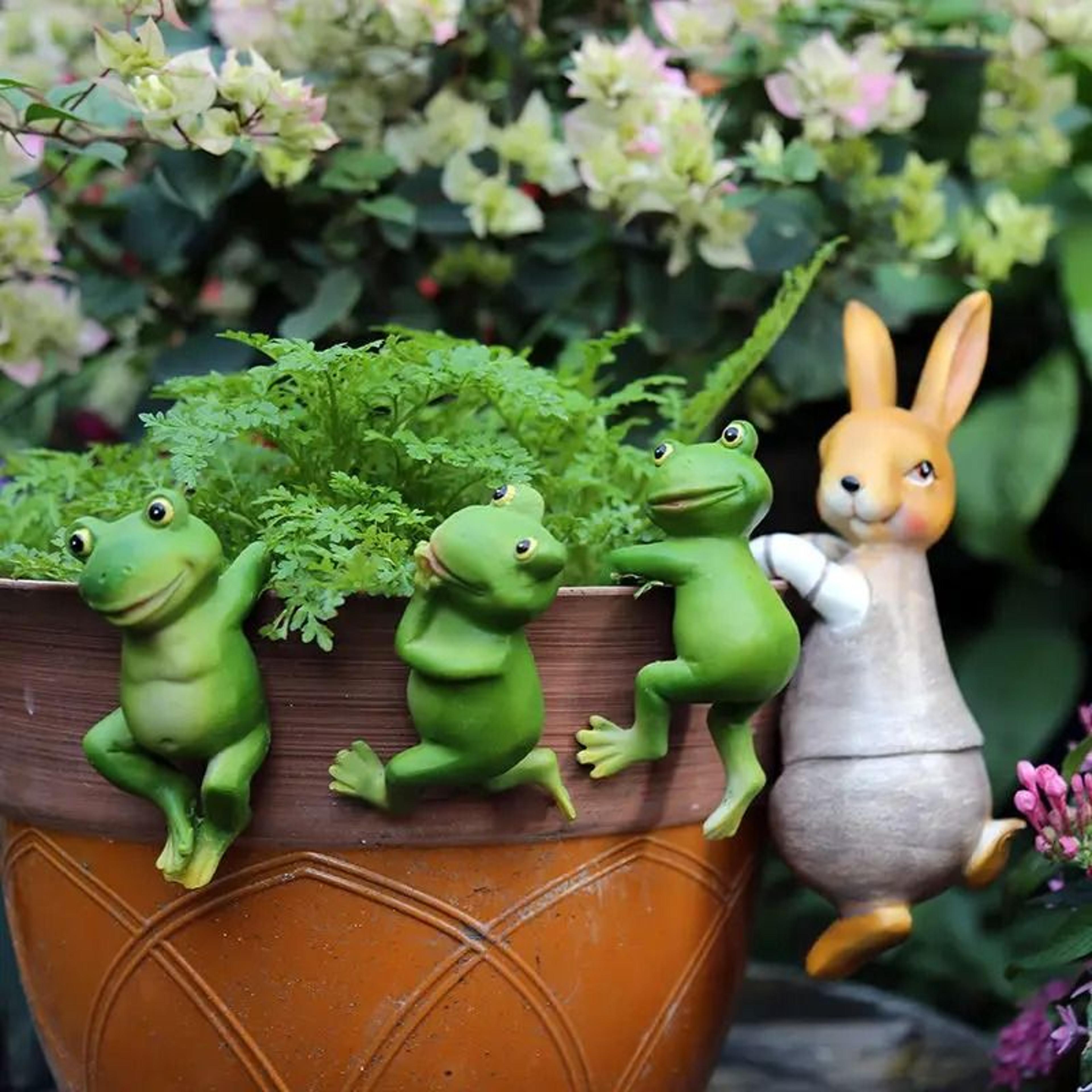 cute rabbit and frog hanging garden pot ornament