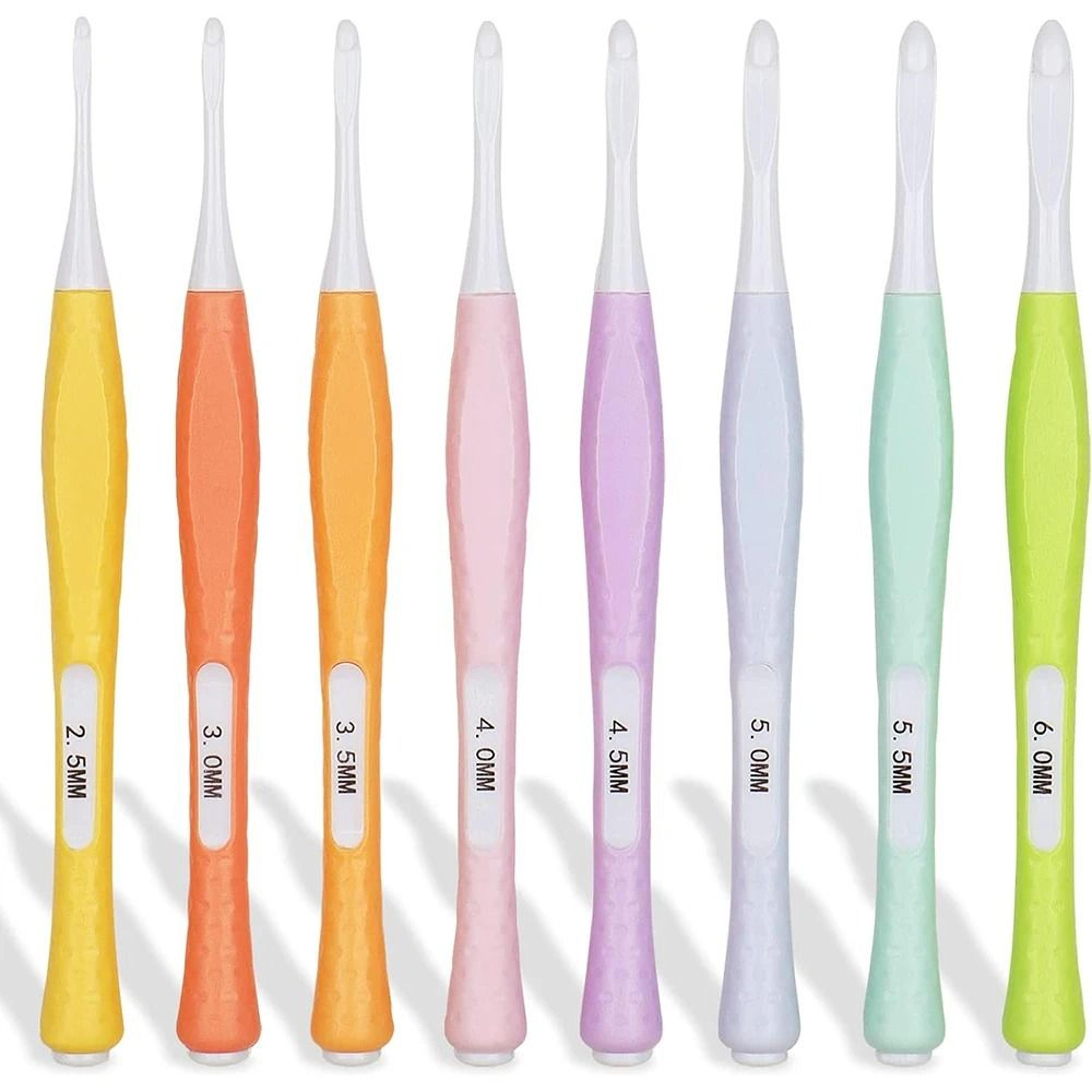 comfortable grip eight piece inline crochet hook set for creative beginners