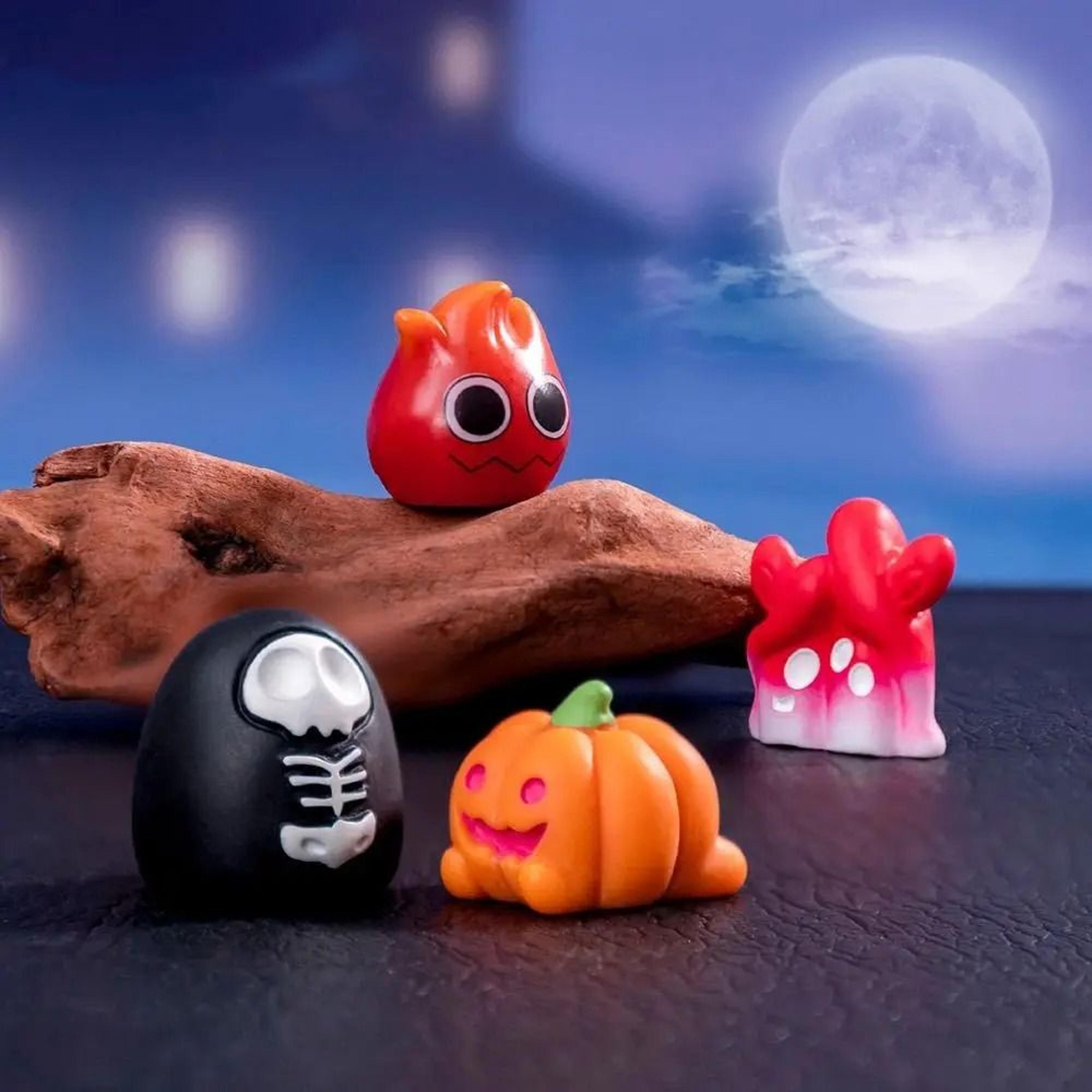 mini halloween figurine spooky desk and party ornament