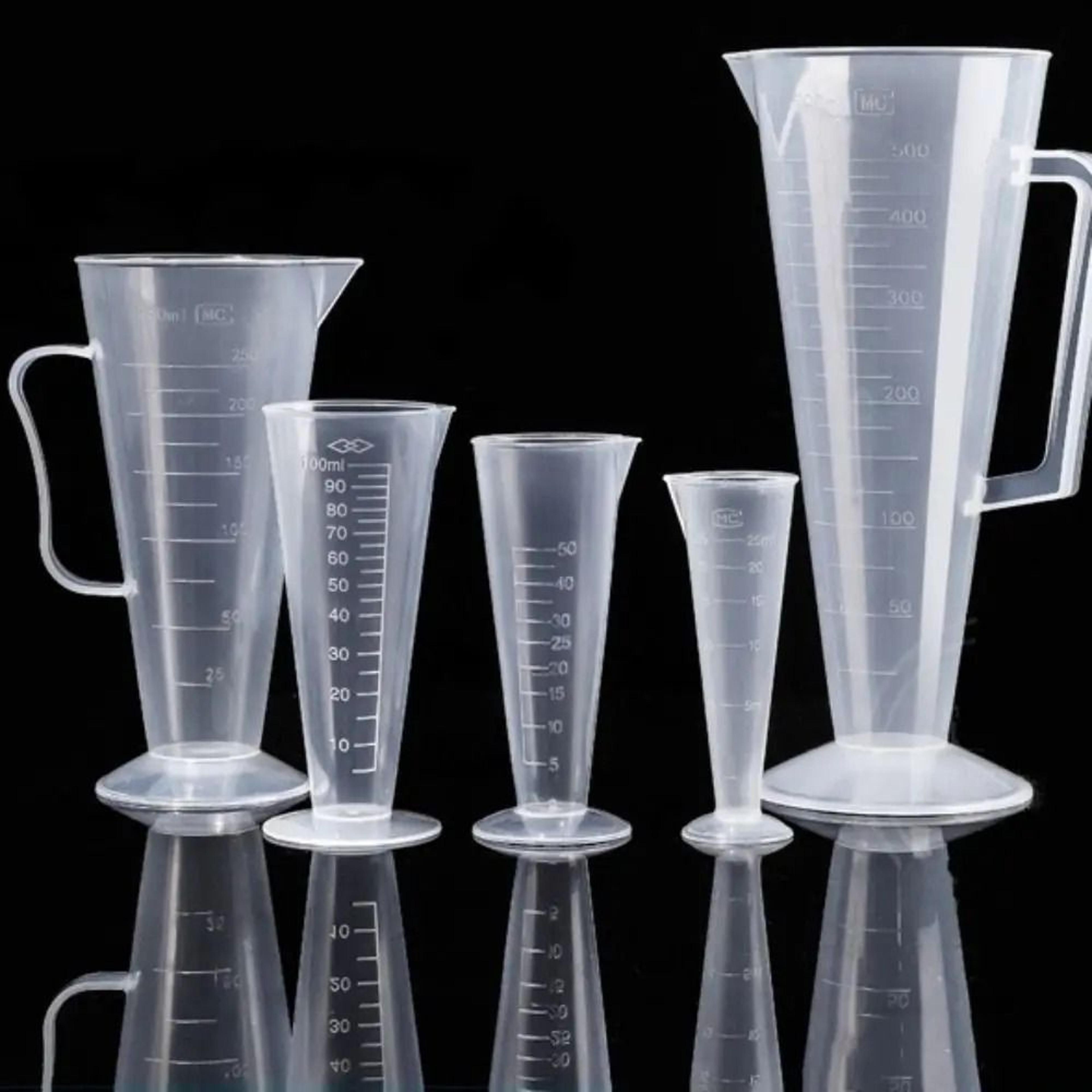 stackable triangular plastic liquid measuring cup