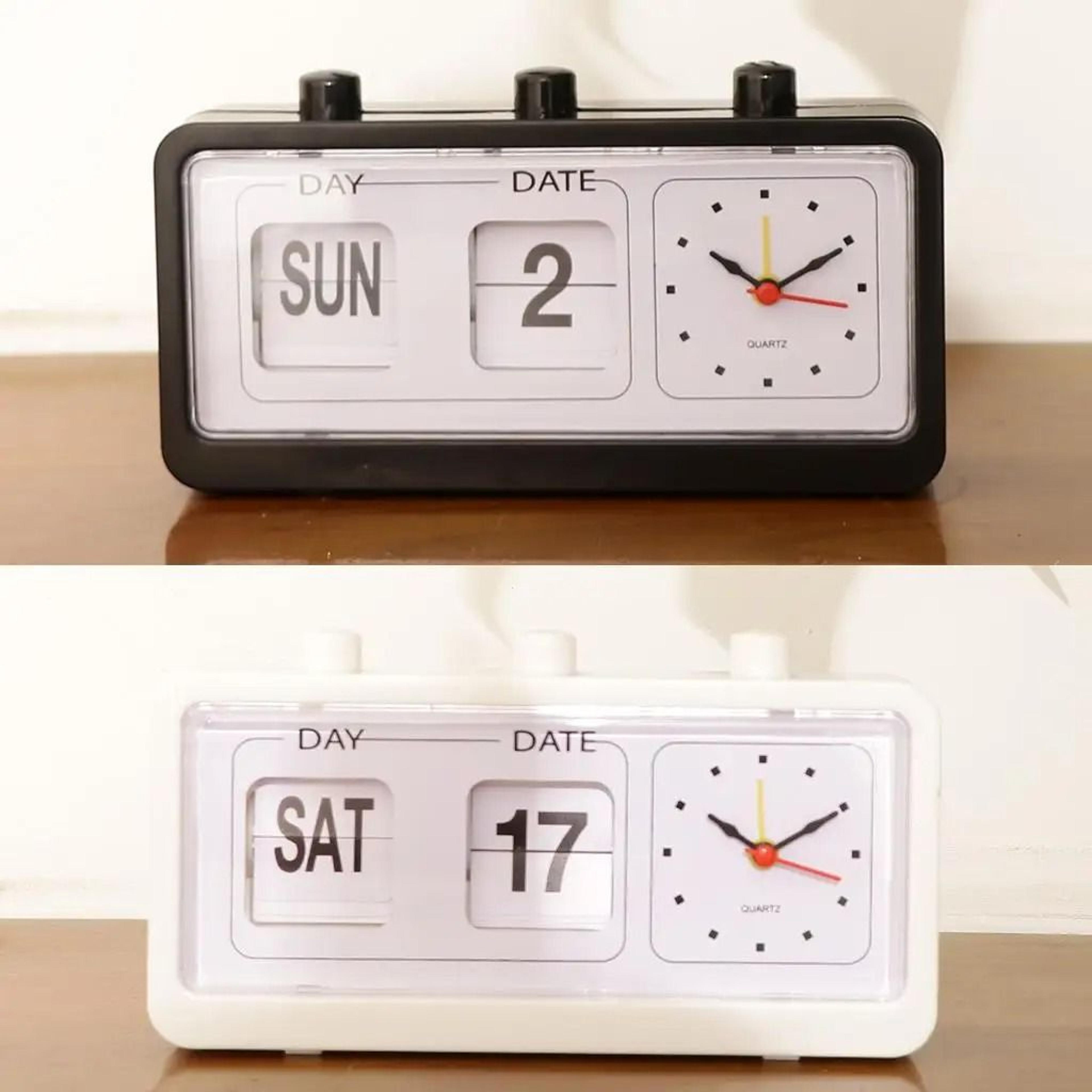 retro desktop flip clock with day date and time display