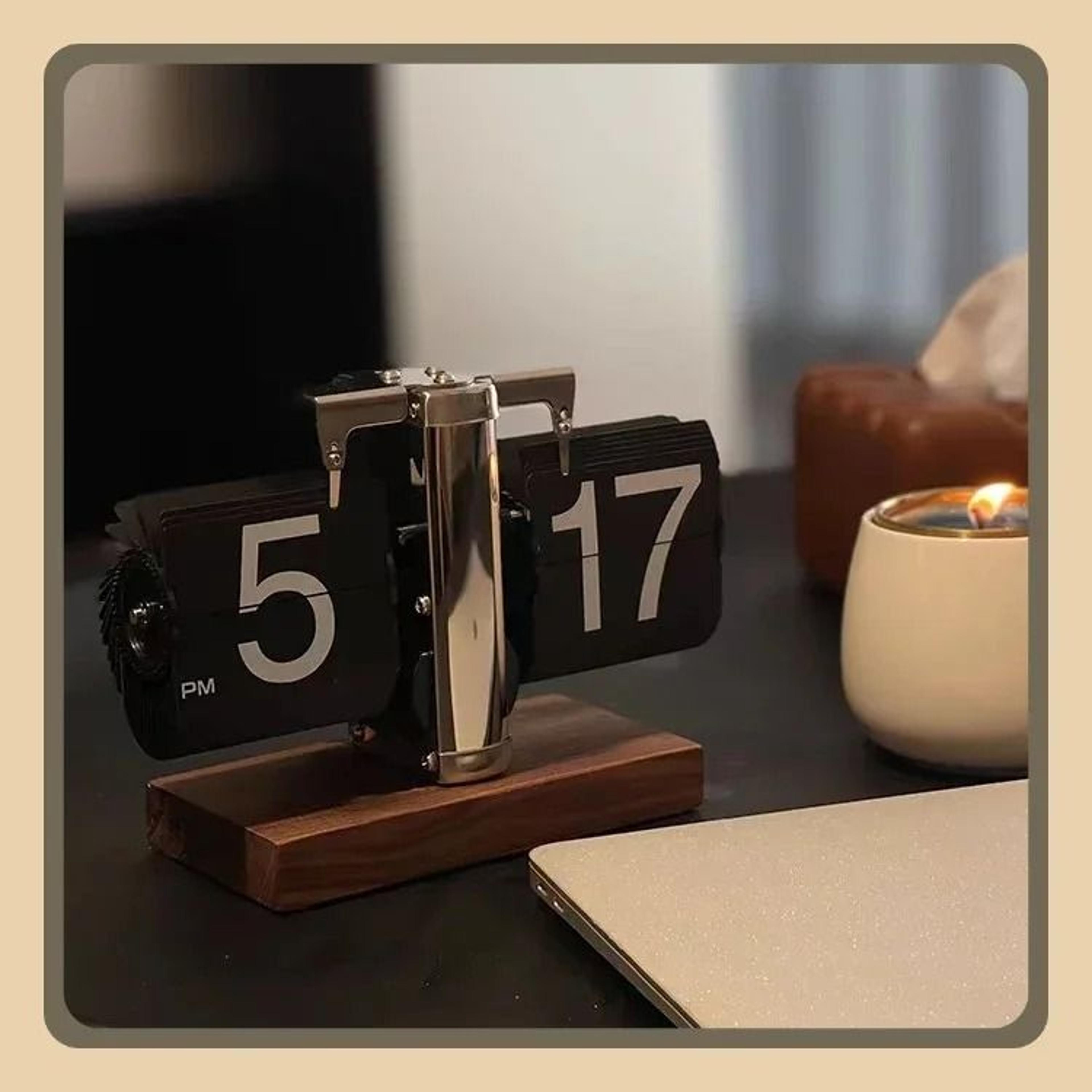 retro automatic flip desk clock large display battery powered table clock