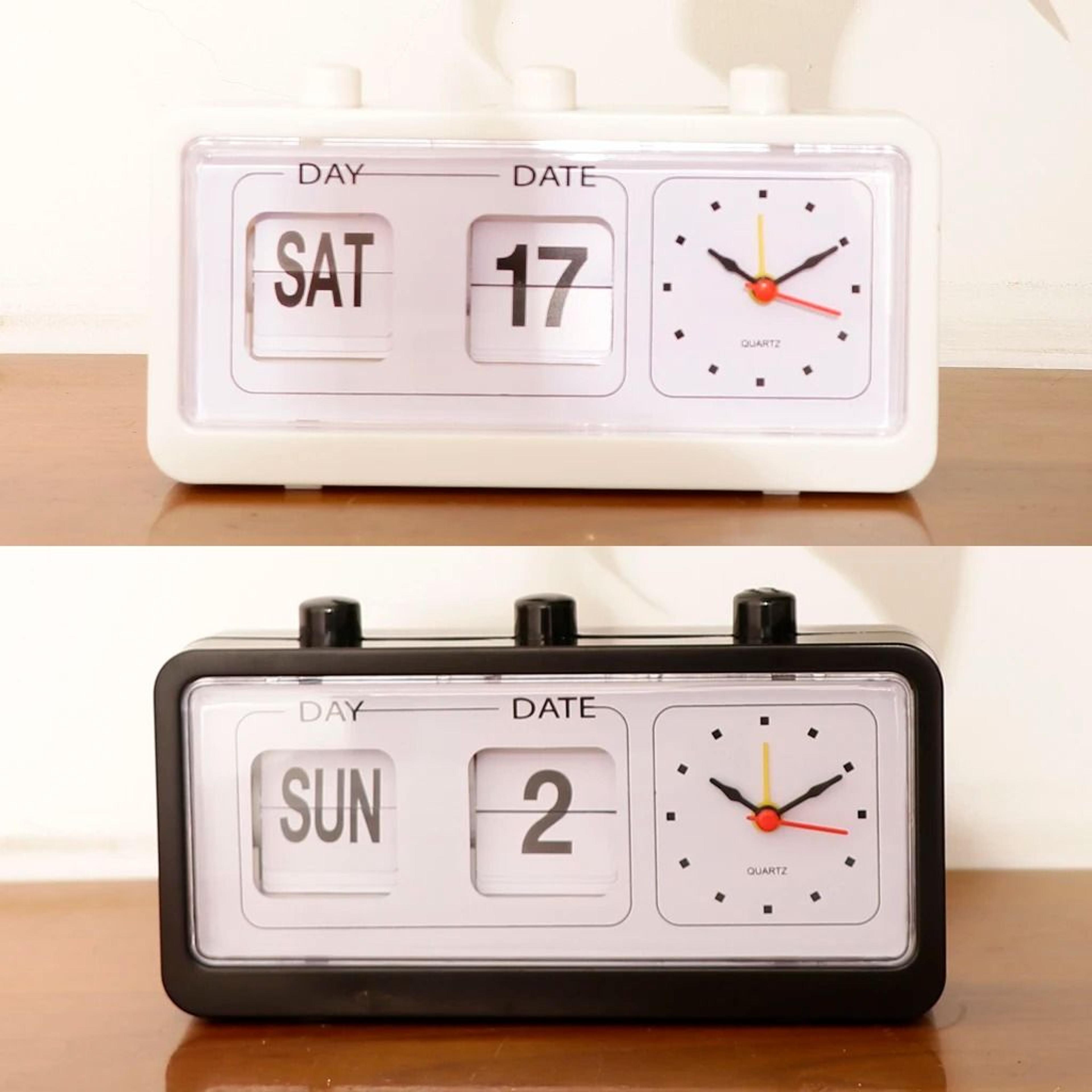 retro flip calendar clock with day date display and silent movement