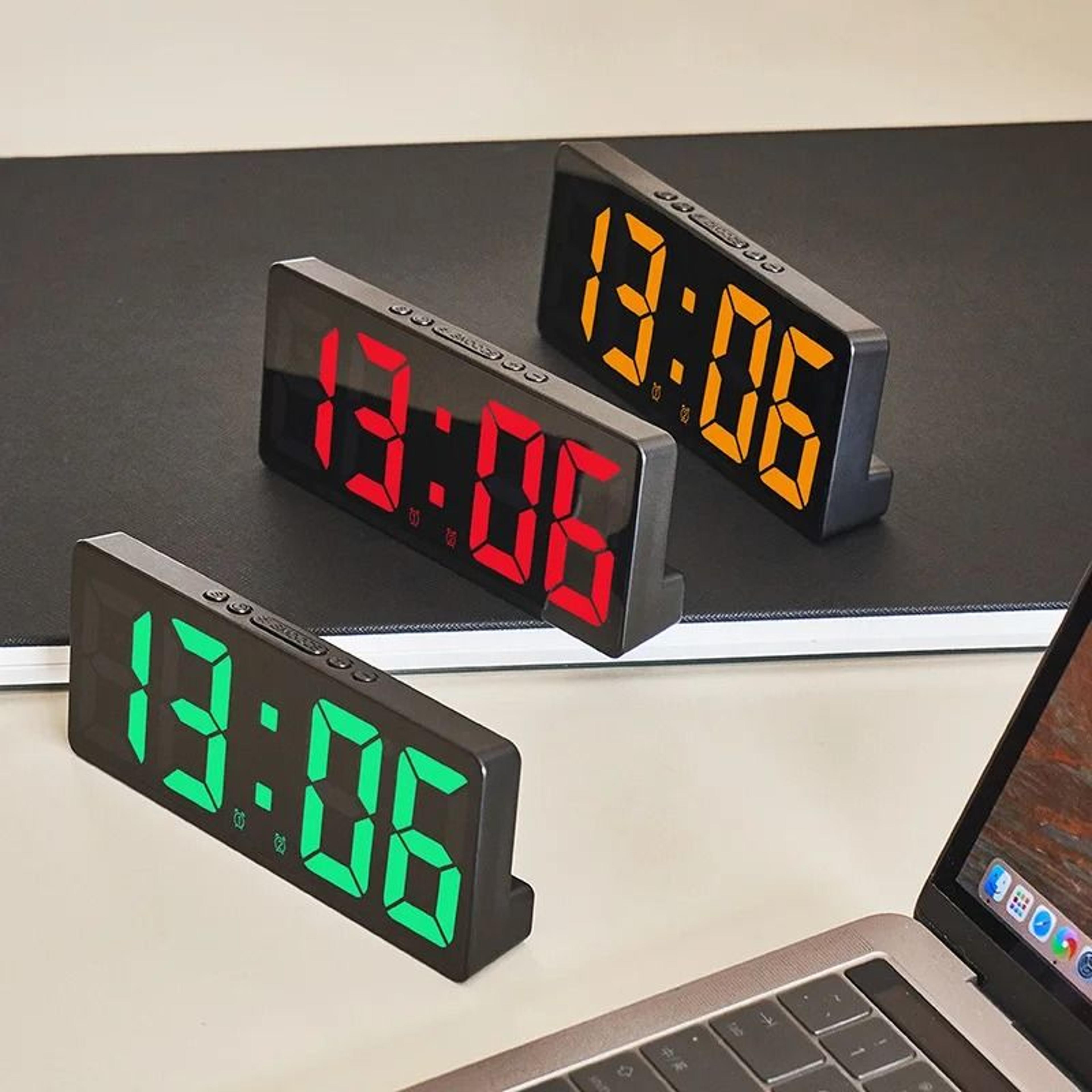 voice control led digital alarm clock with temperature and snooze