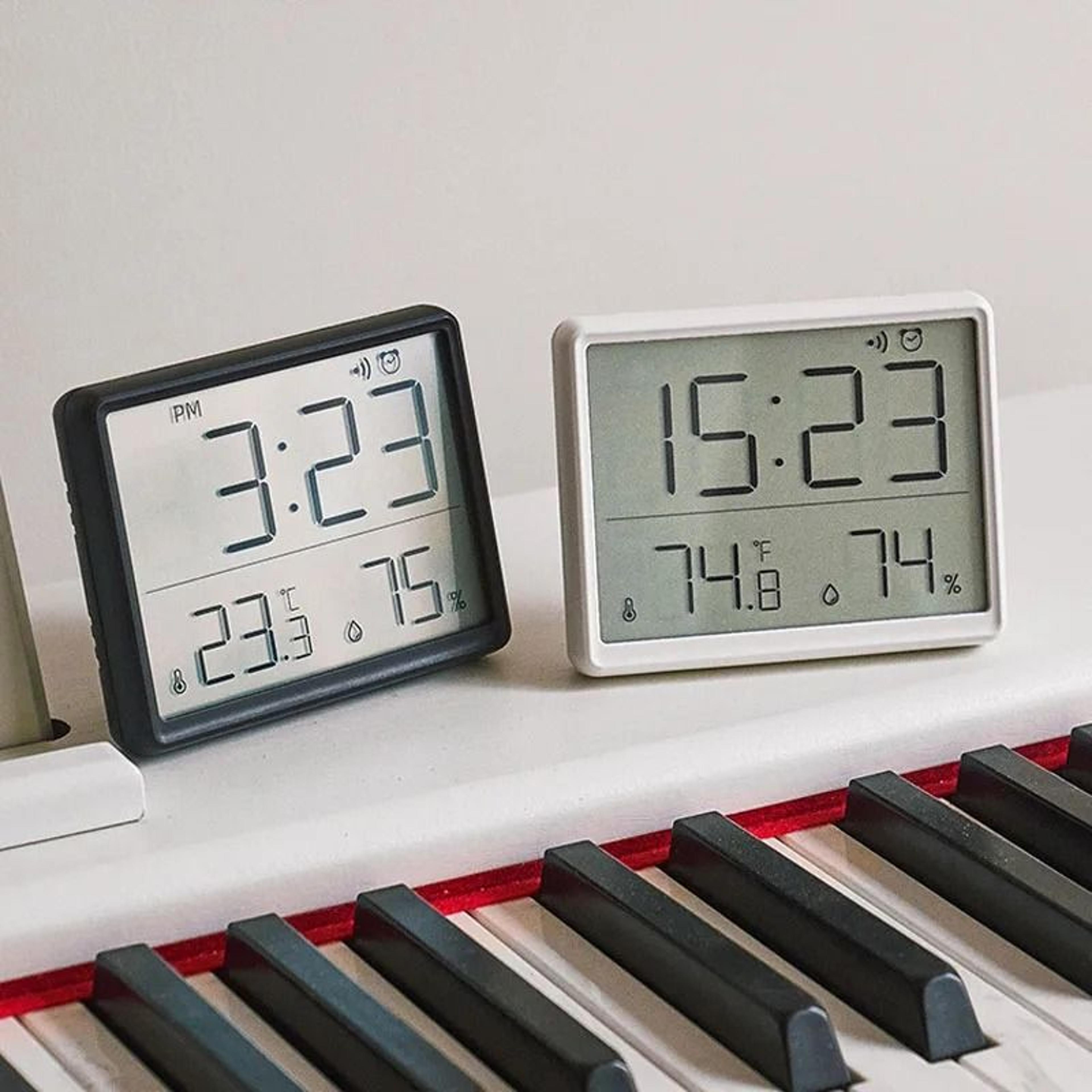 digital temperature hygrometer clock with magnetic lcd display