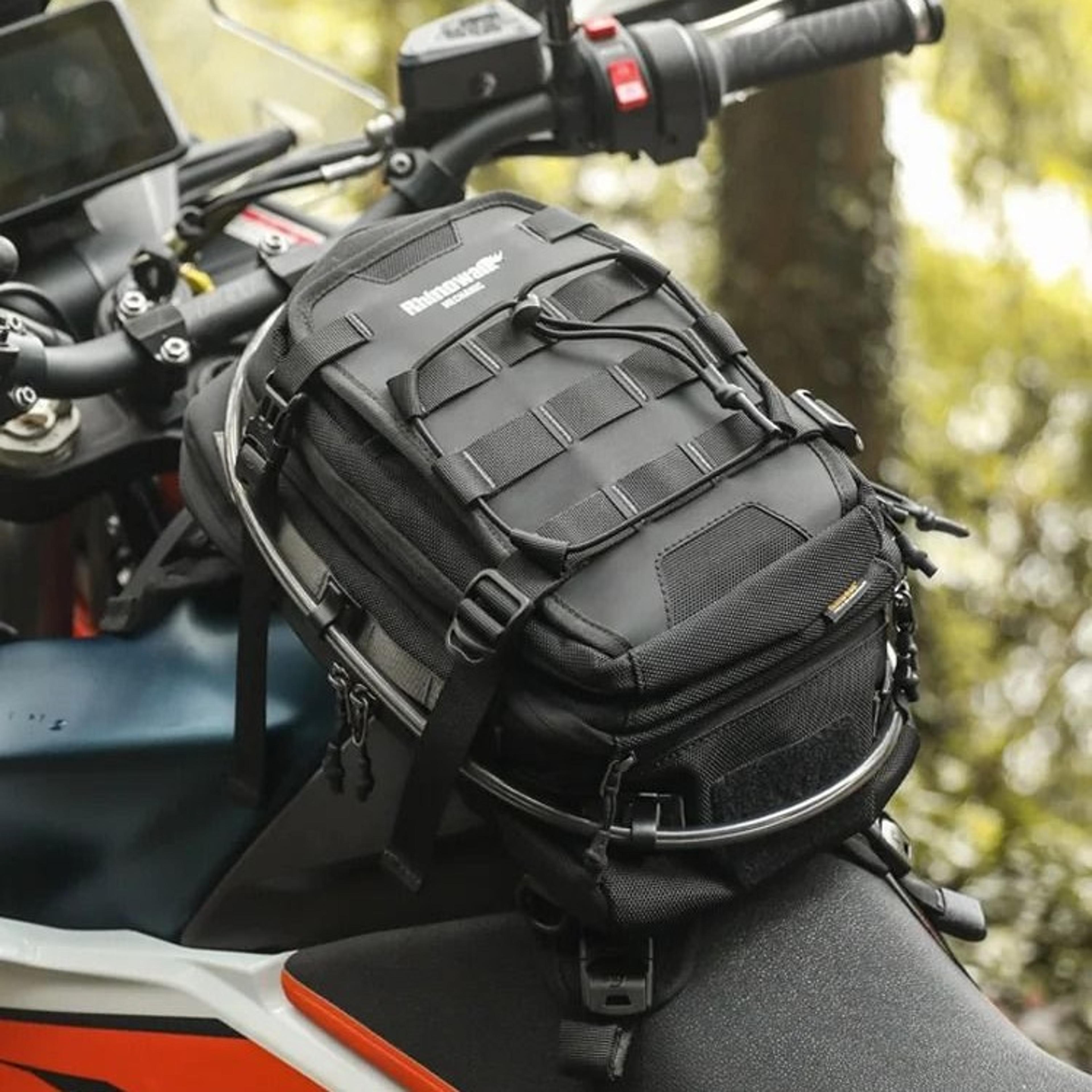 9l motorcycle tank bag with 1.5l hydration bladder and molle storage