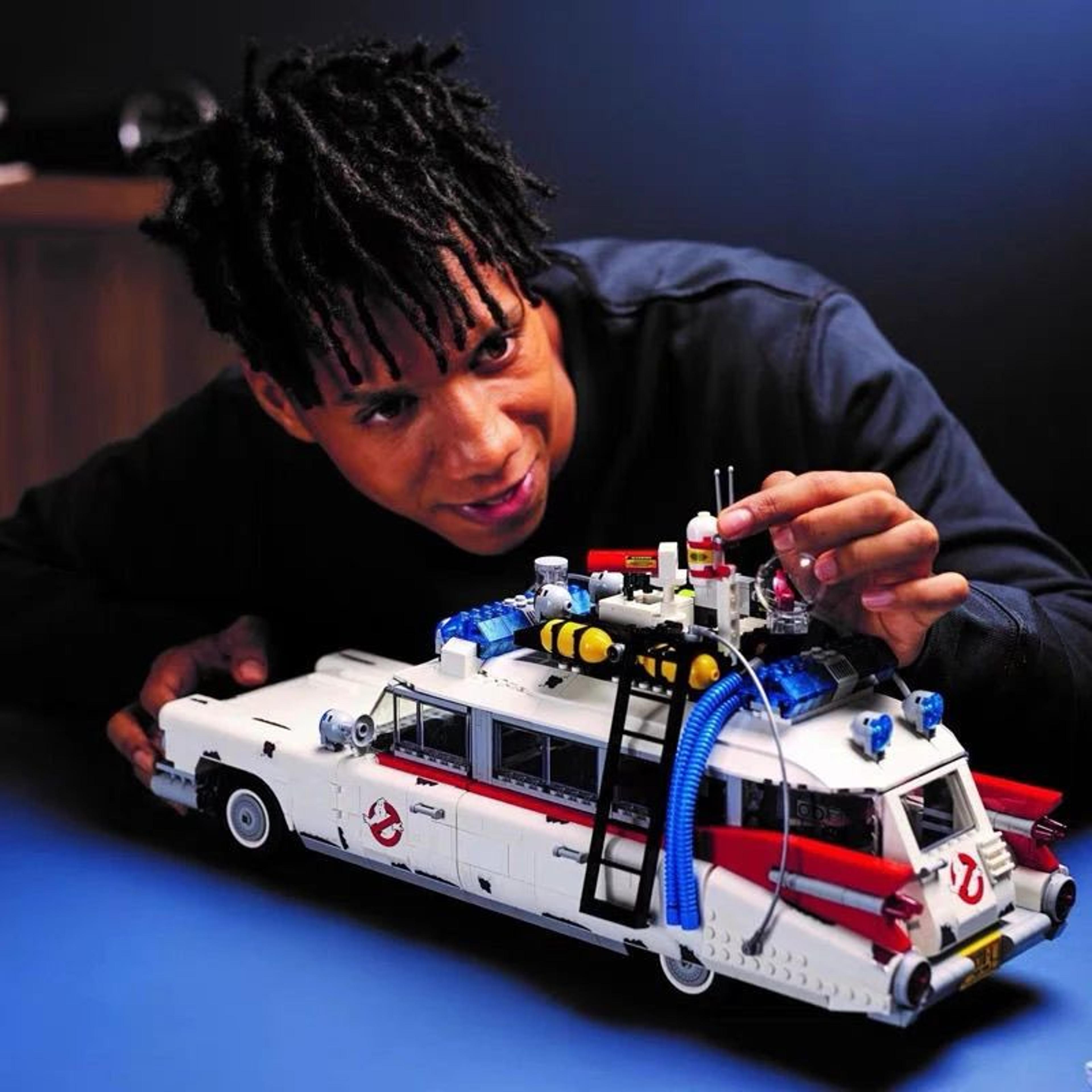 ghostbusters ecto-1 building blocks car model – movie display brick set for kids & adults