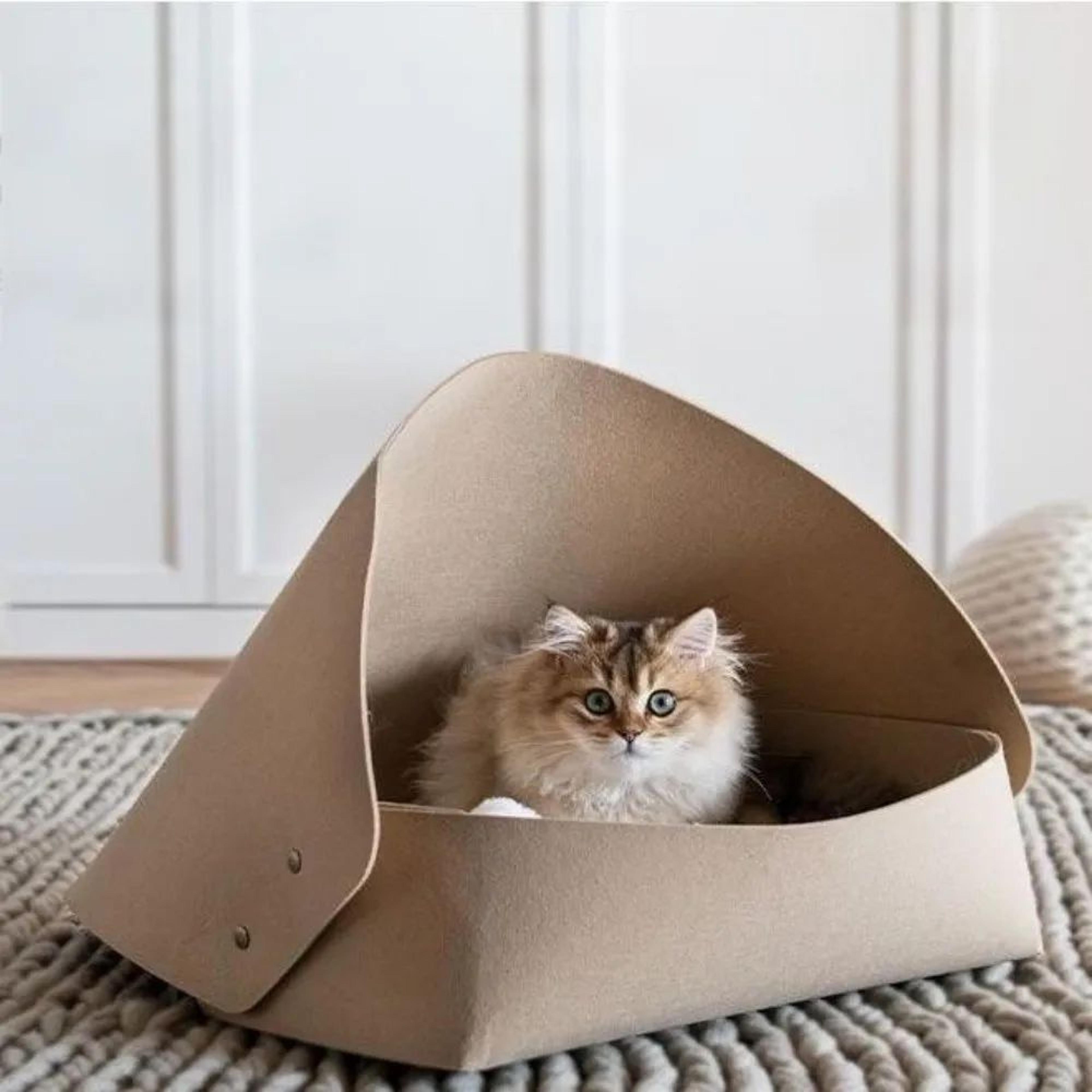 hide & curl cozy den – felt cat bed with breather hole and 2-in-1 tunnel play house