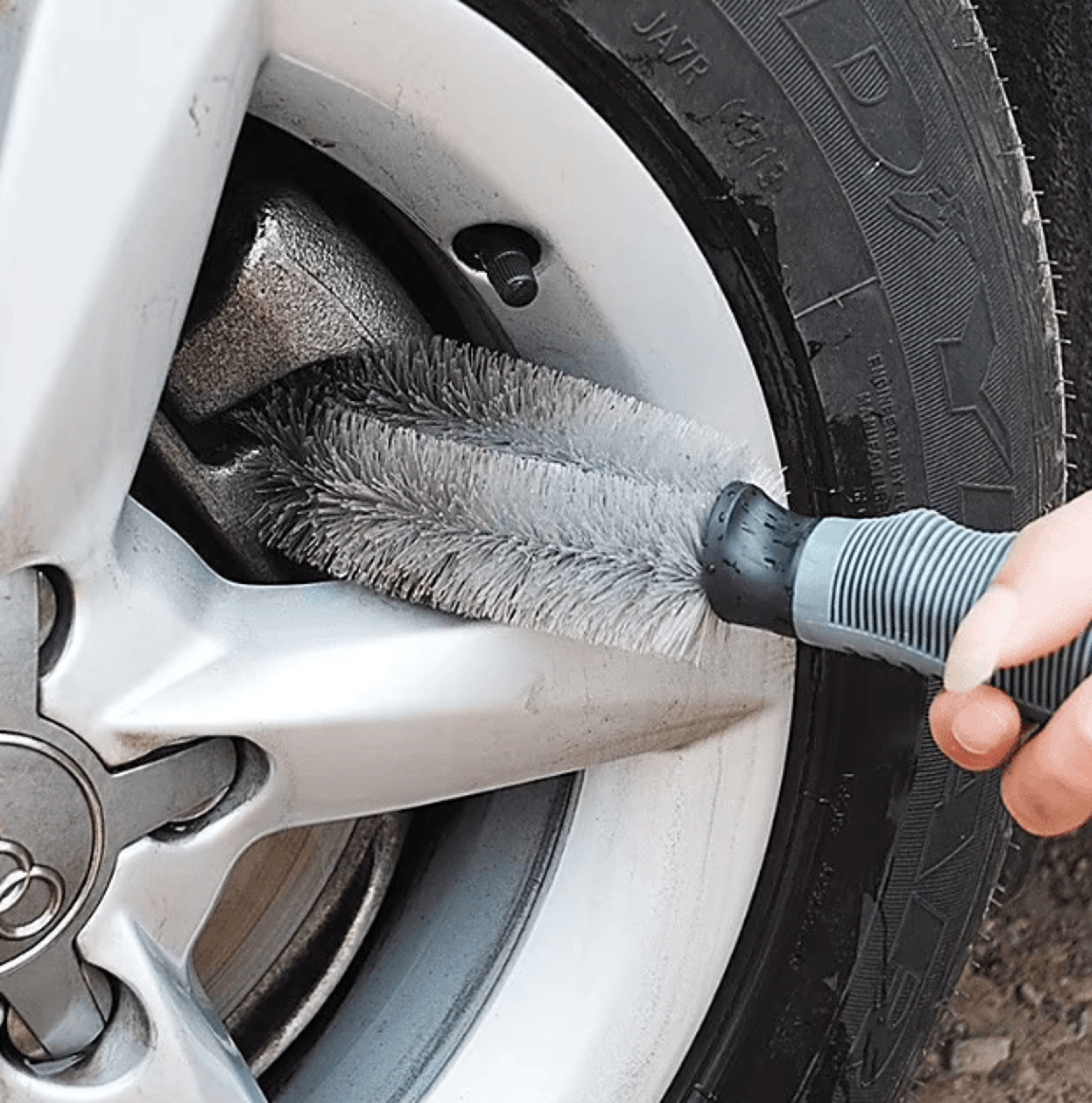 car wheel cleaning brush tire rim scrub tool non slip handle auto detailing brush