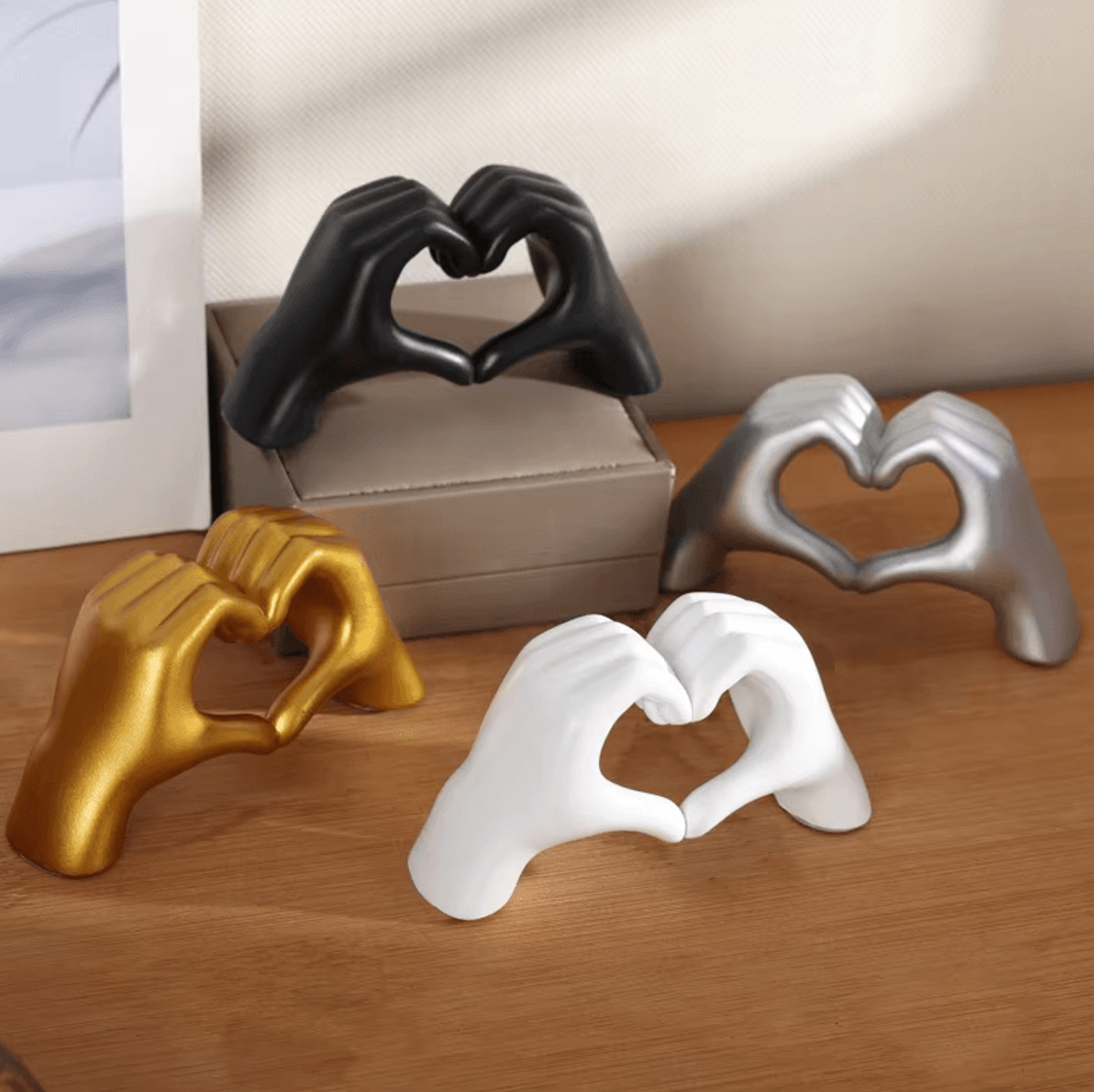 heart-shaped love table sculpture – aesthetic romantic decor for shelves & living spaces