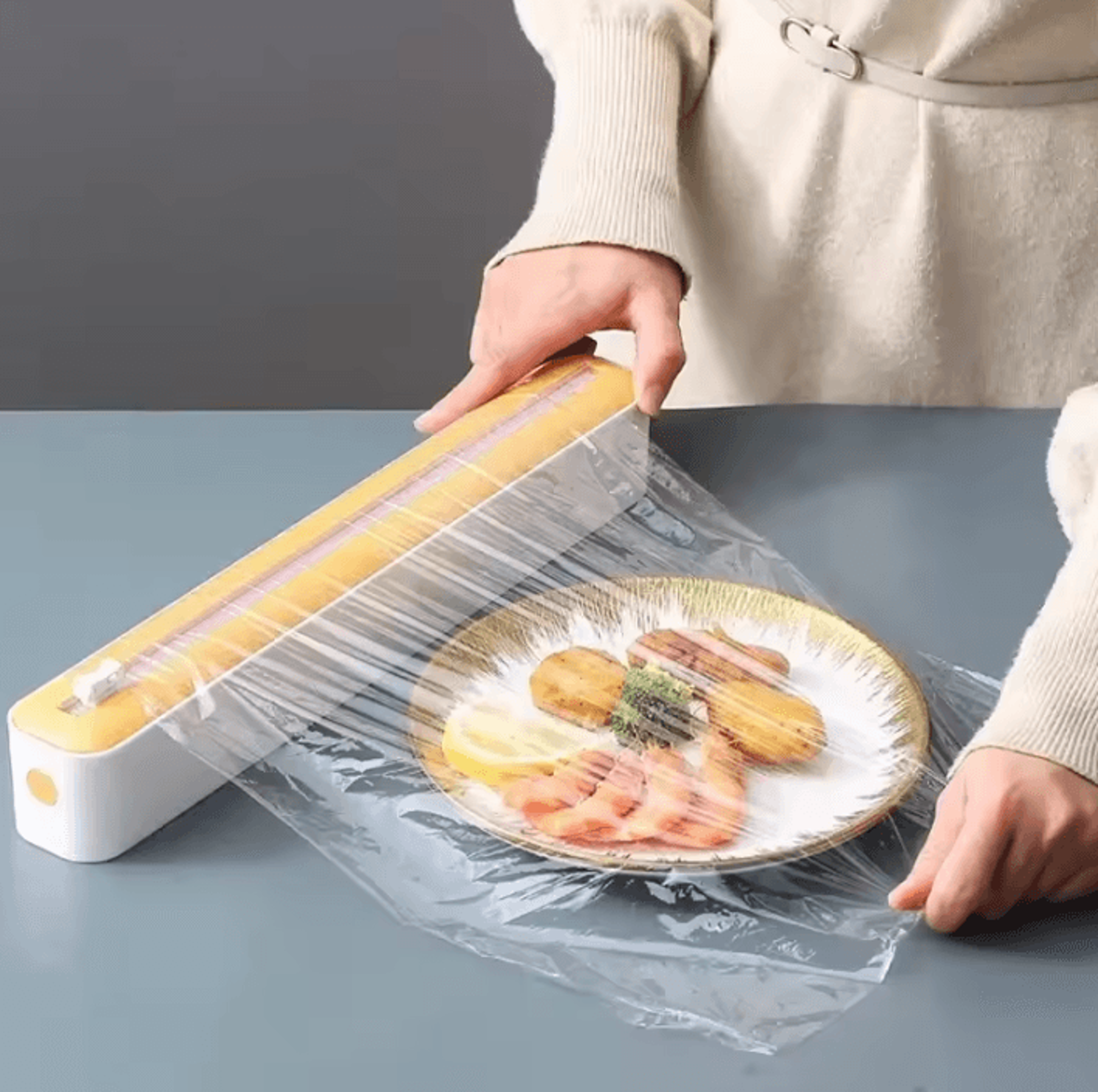 food-safe cling film cutter box with suction cup for easy kitchen food storage
