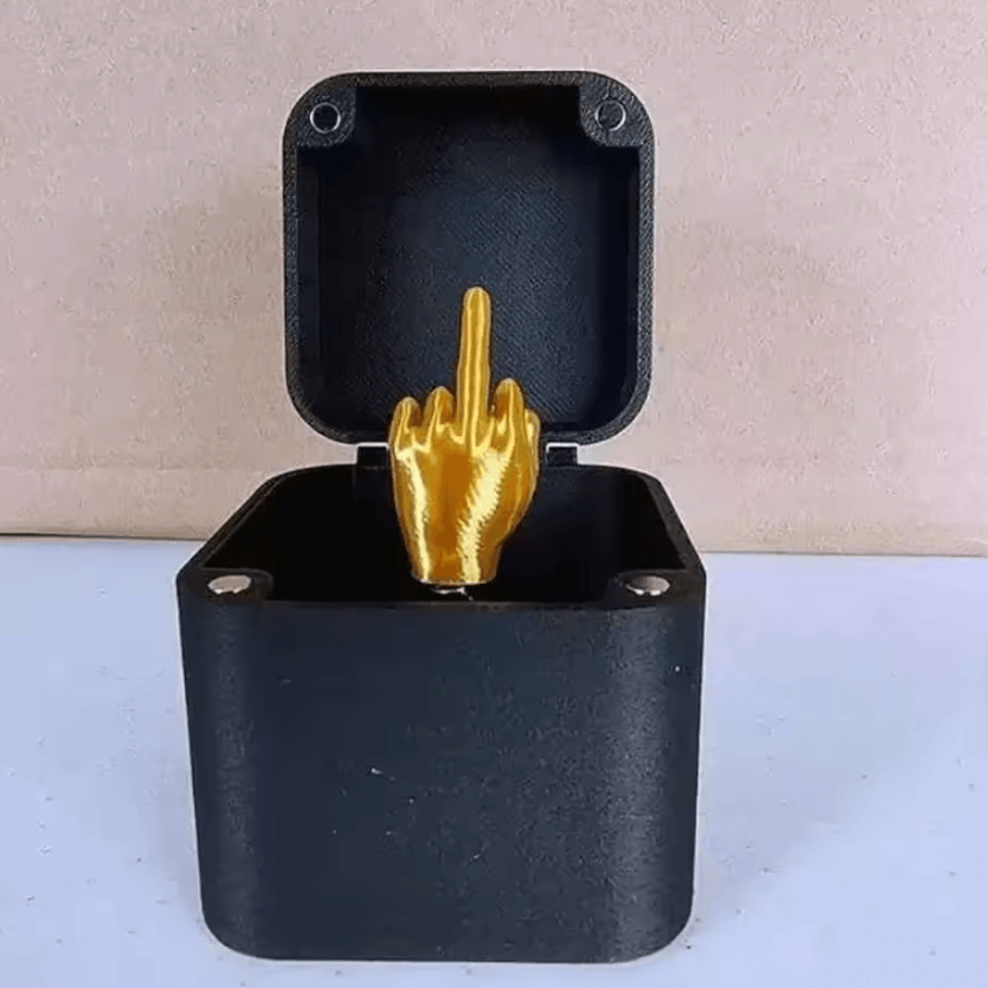 surprise pop-up middle finger gift box funny prank novelty desk decoration