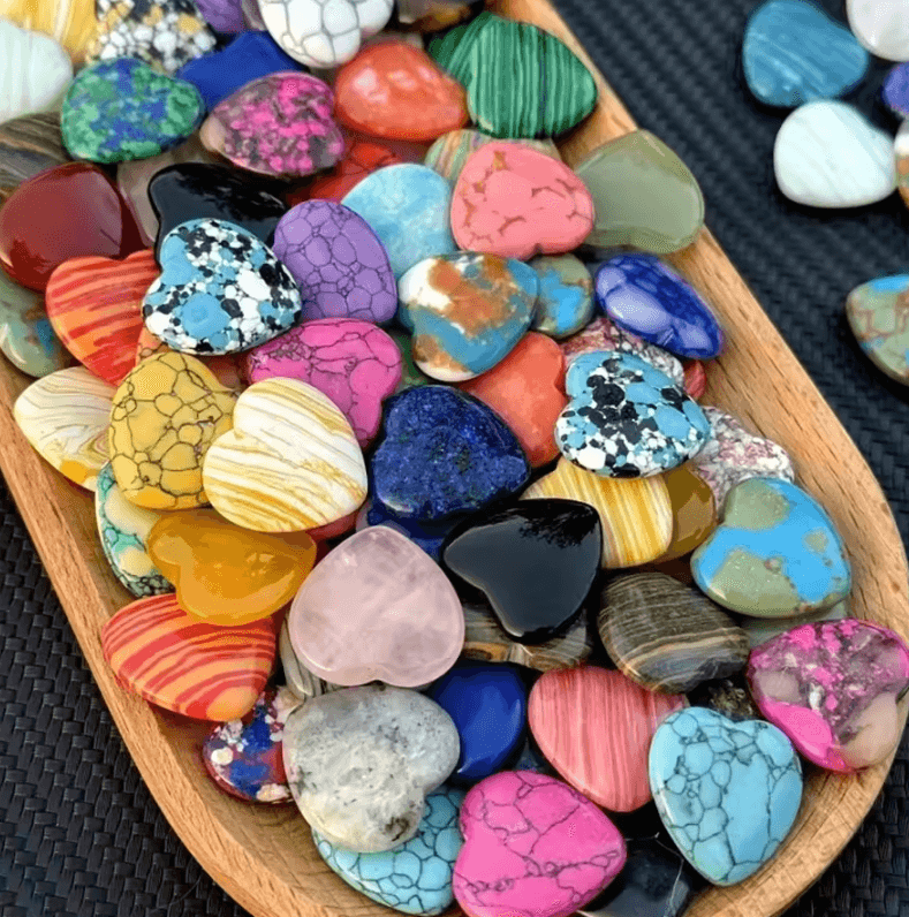 heart-shaped natural crystal stones for crafts & home decor