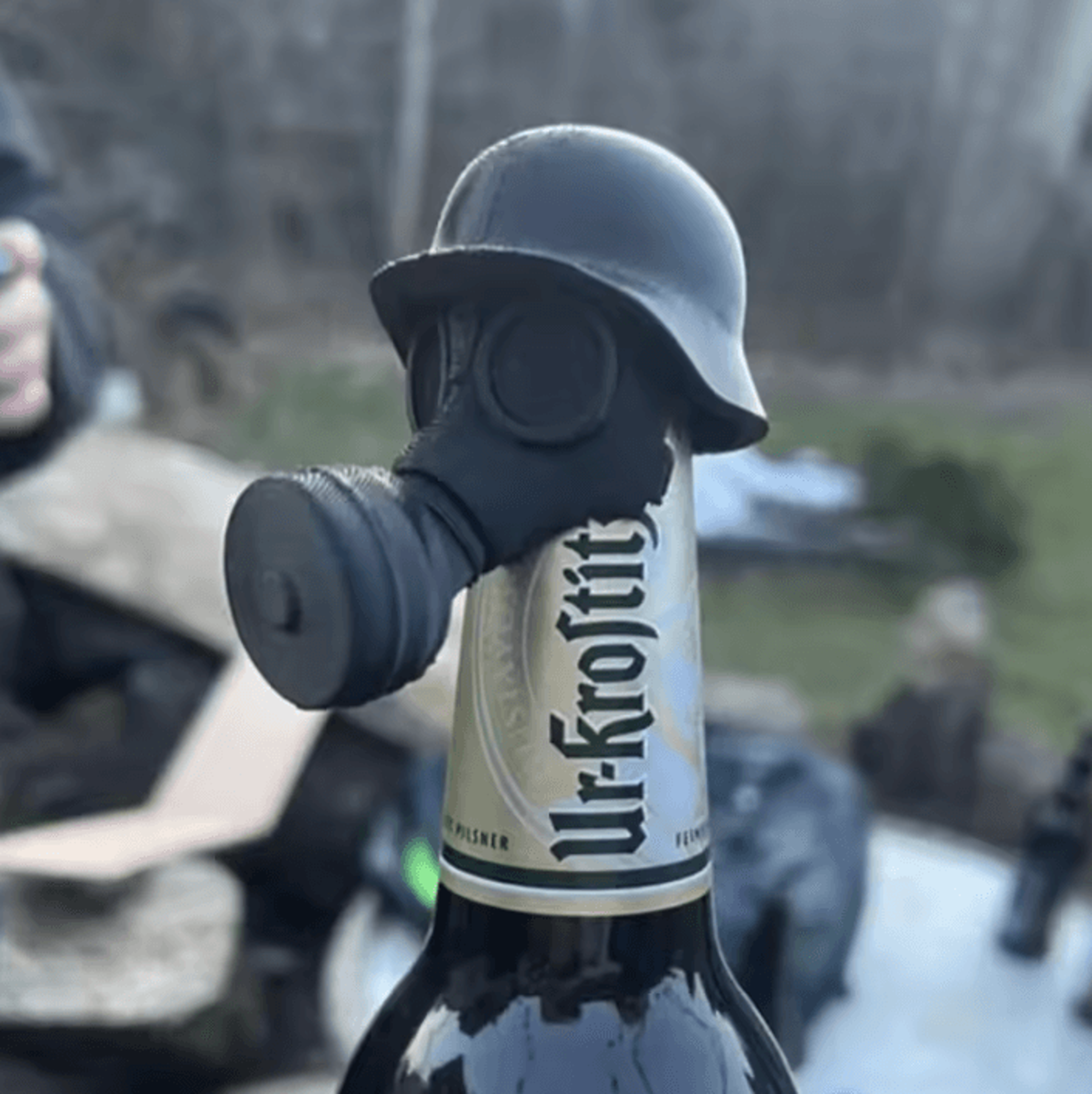 gas mask beer bottle topper reusable airtight bottle cap