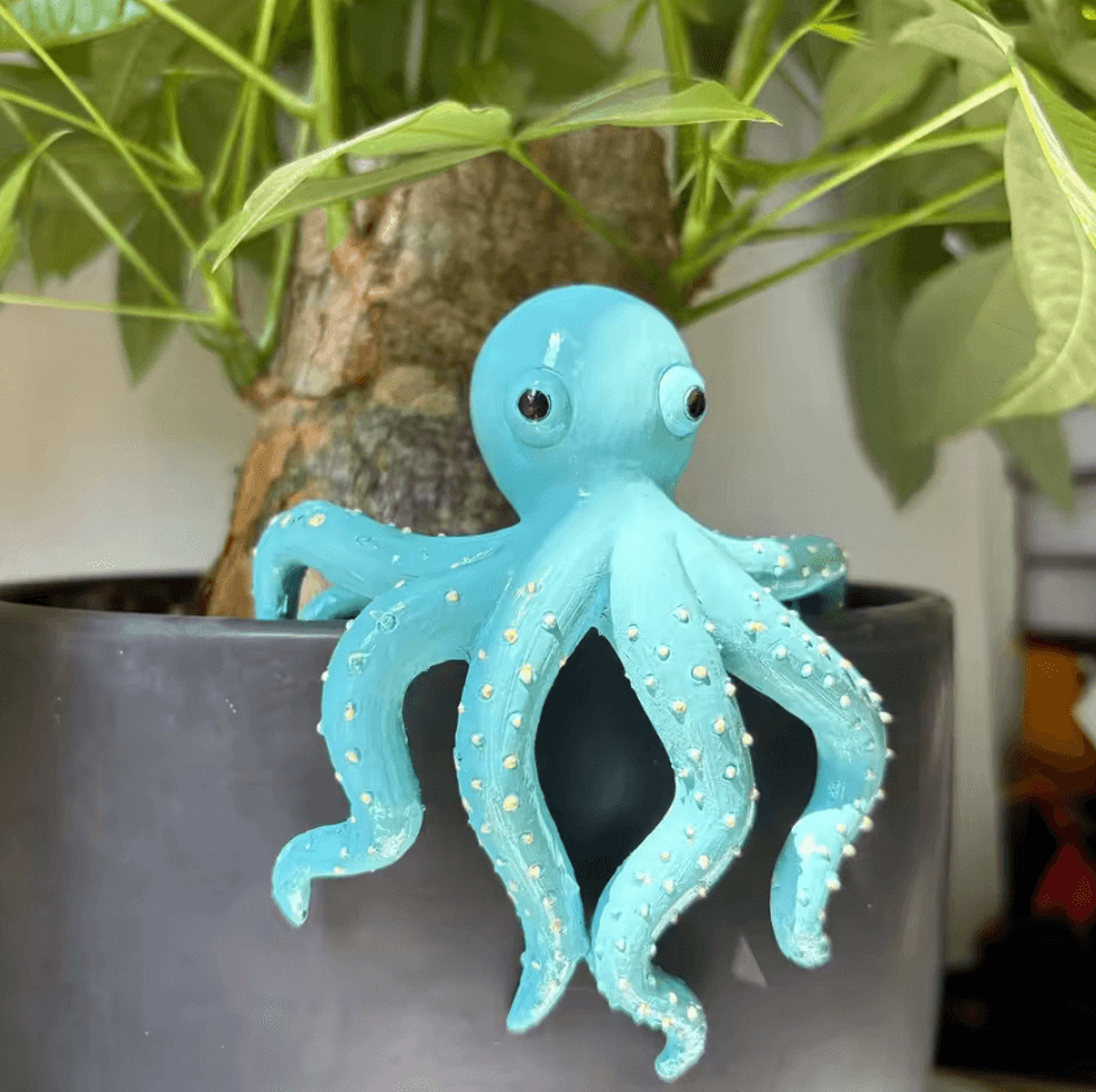 cute resin octopus plant pot hanger for garden and flower pot decor