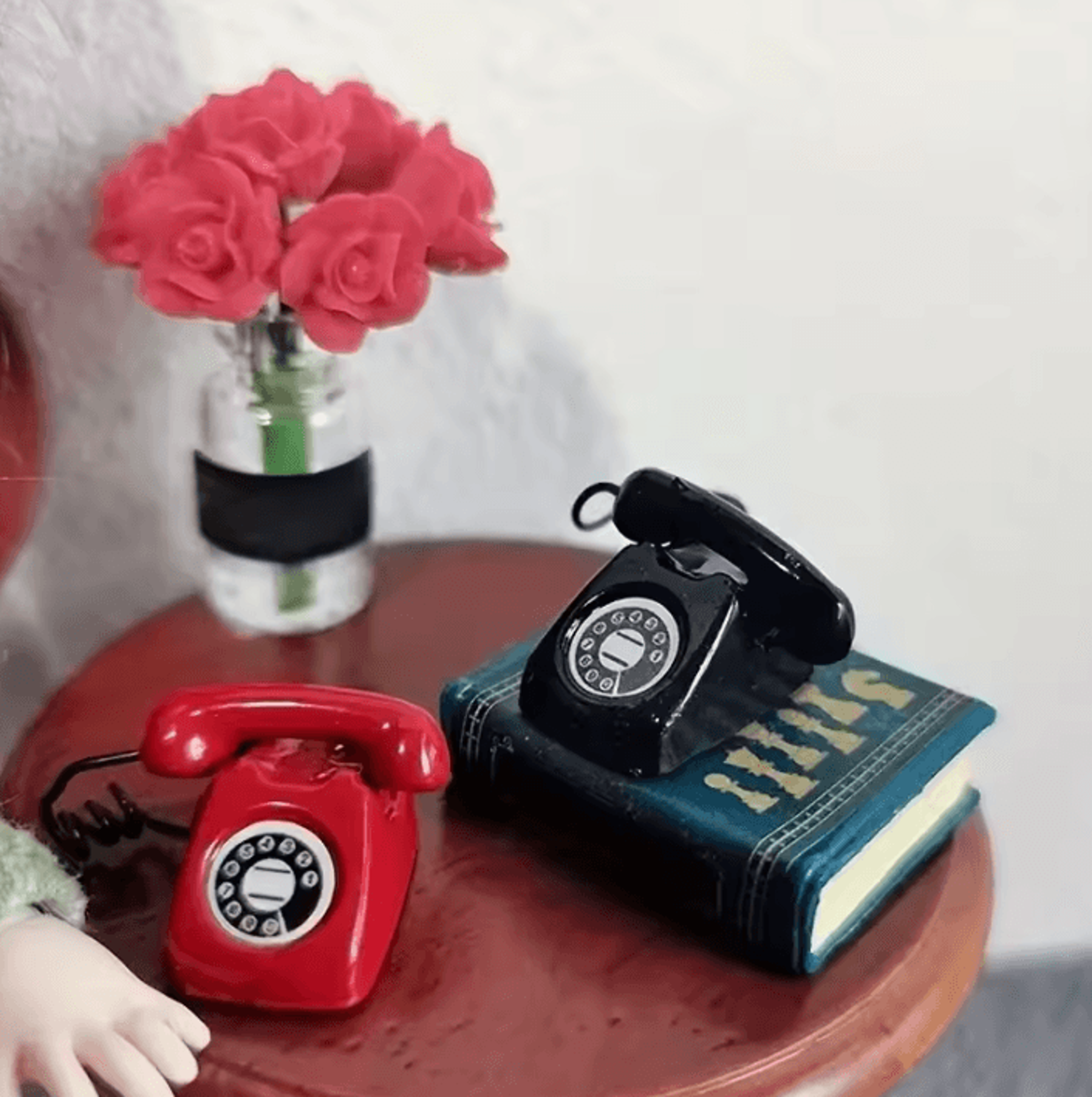 mini retro rotary phone model – miniature rotary phone dollhouse phone accessory for miniature displays