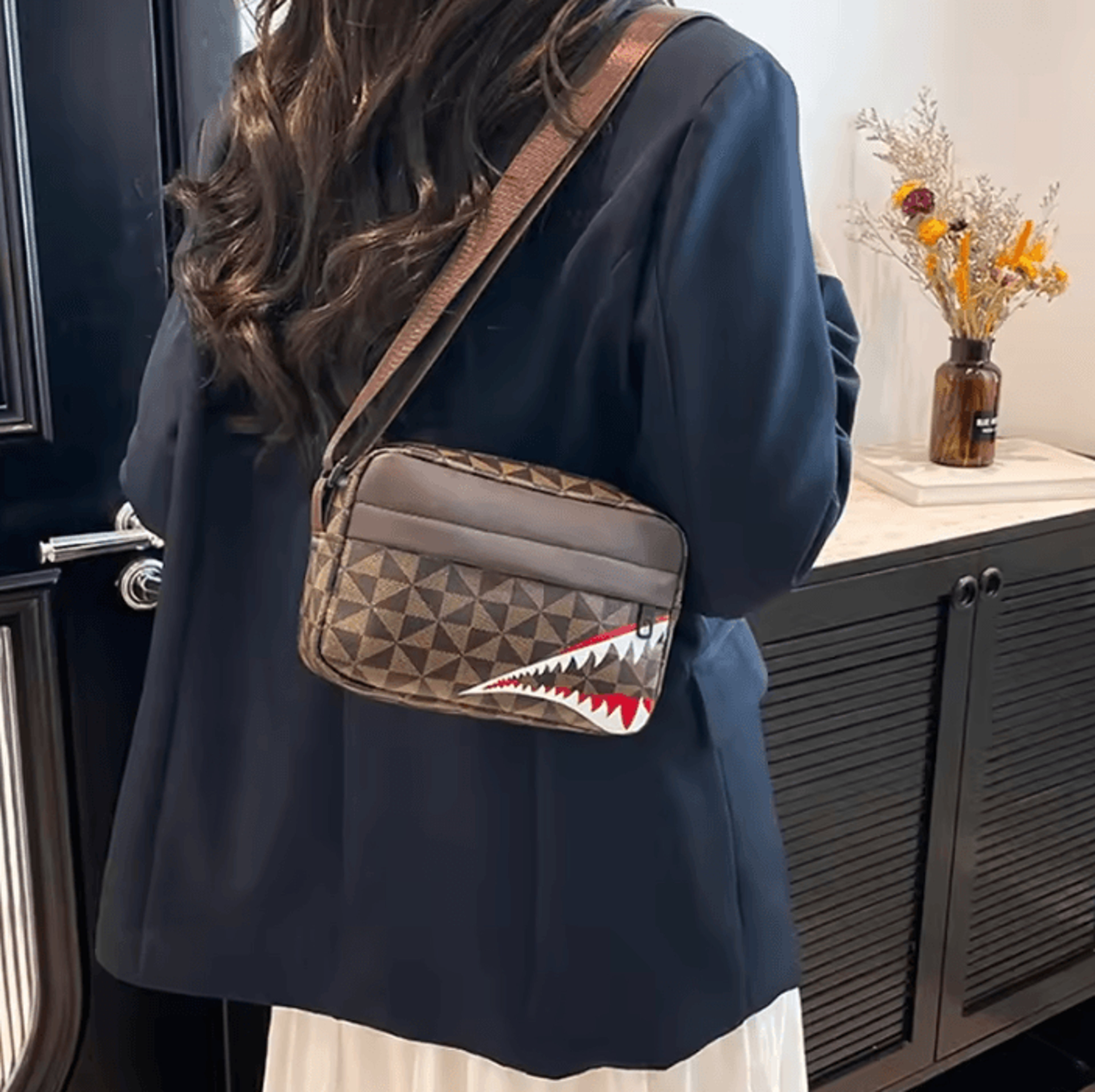 shark mouth crossbody bag - large capacity small square shoulder bag