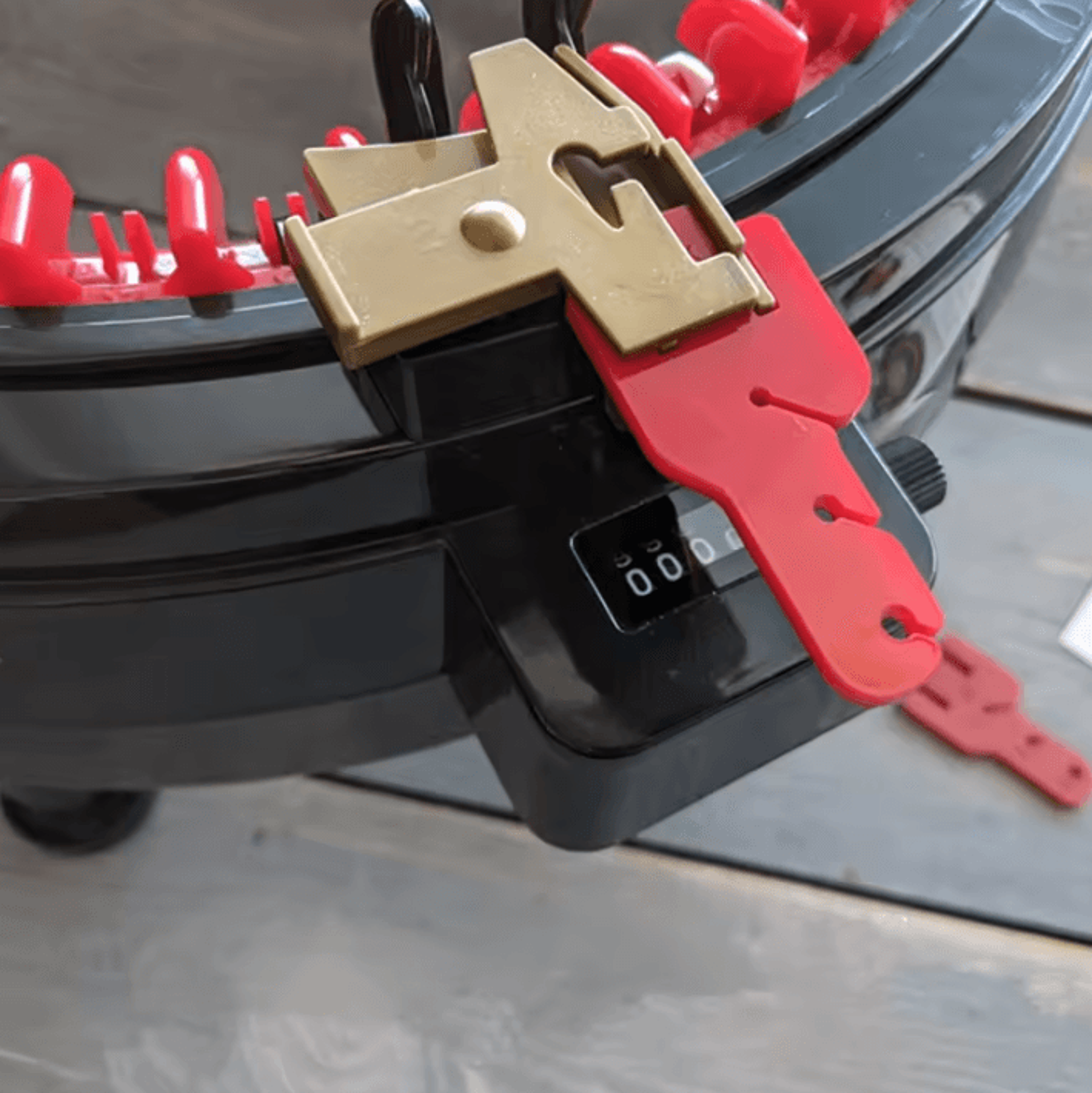 addi knitting machine tension fork for smooth, even yarn feeding