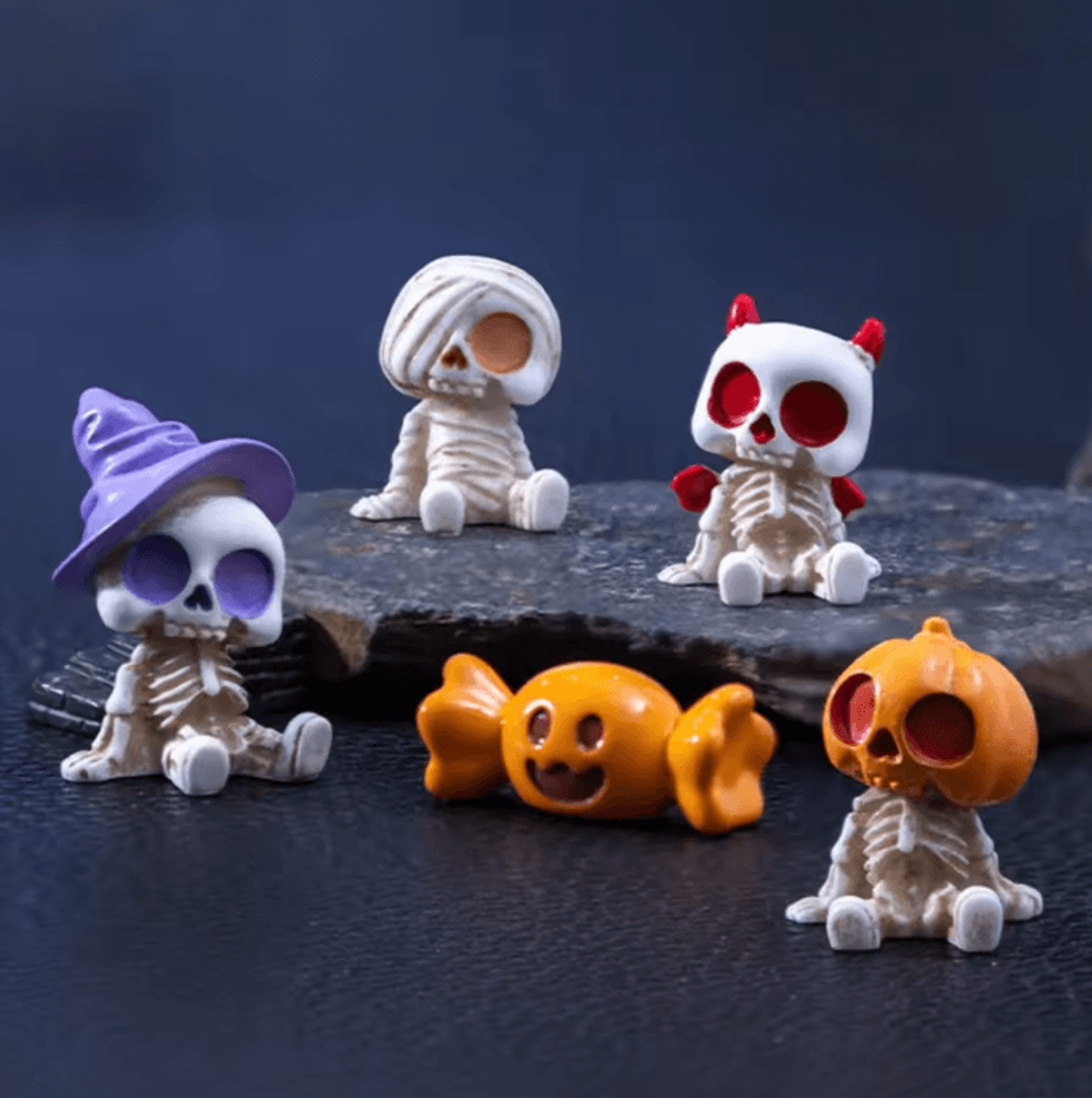 4pcs halloween mini resin figurines for home and garden decor