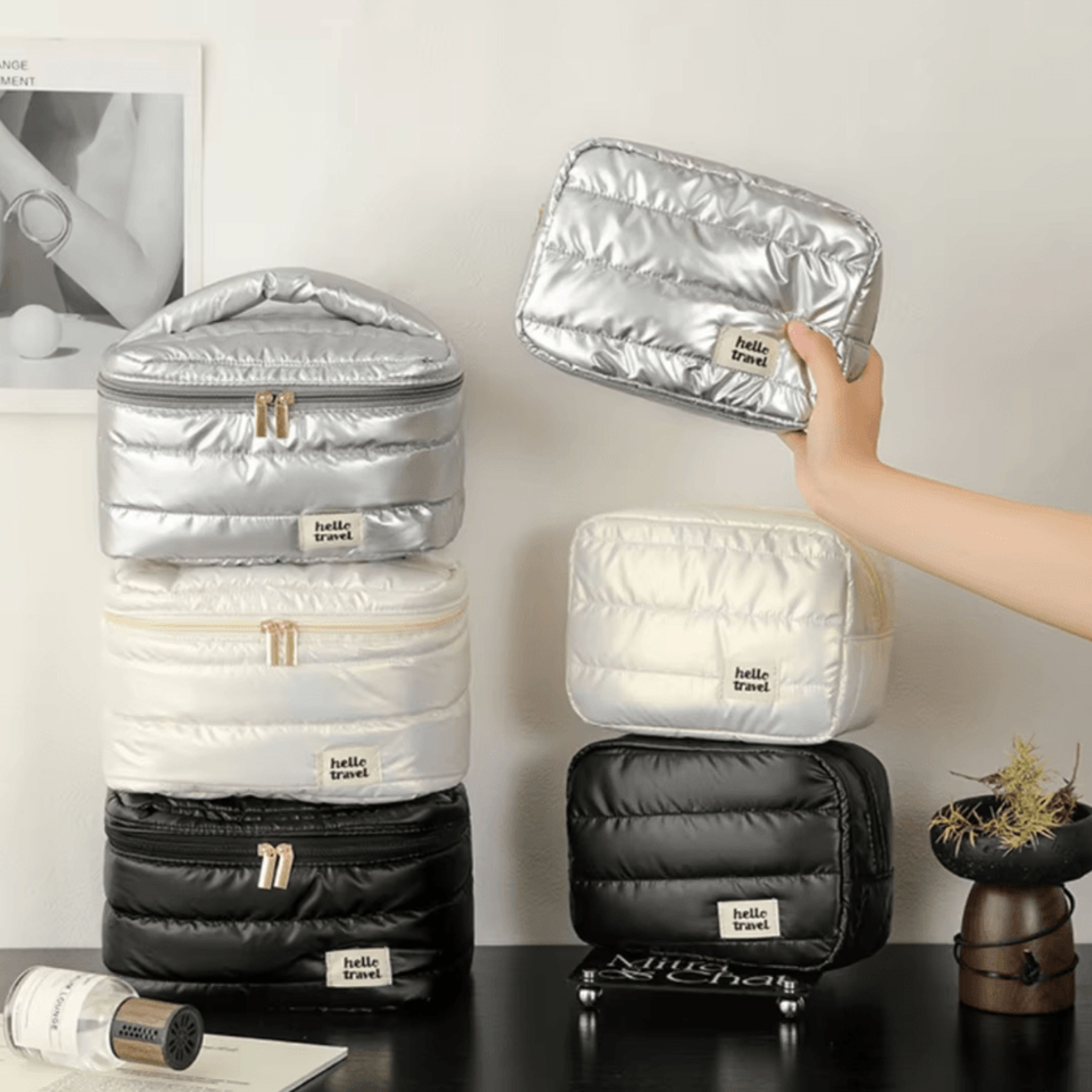 large capacity waterproof travel makeup bag with zipper