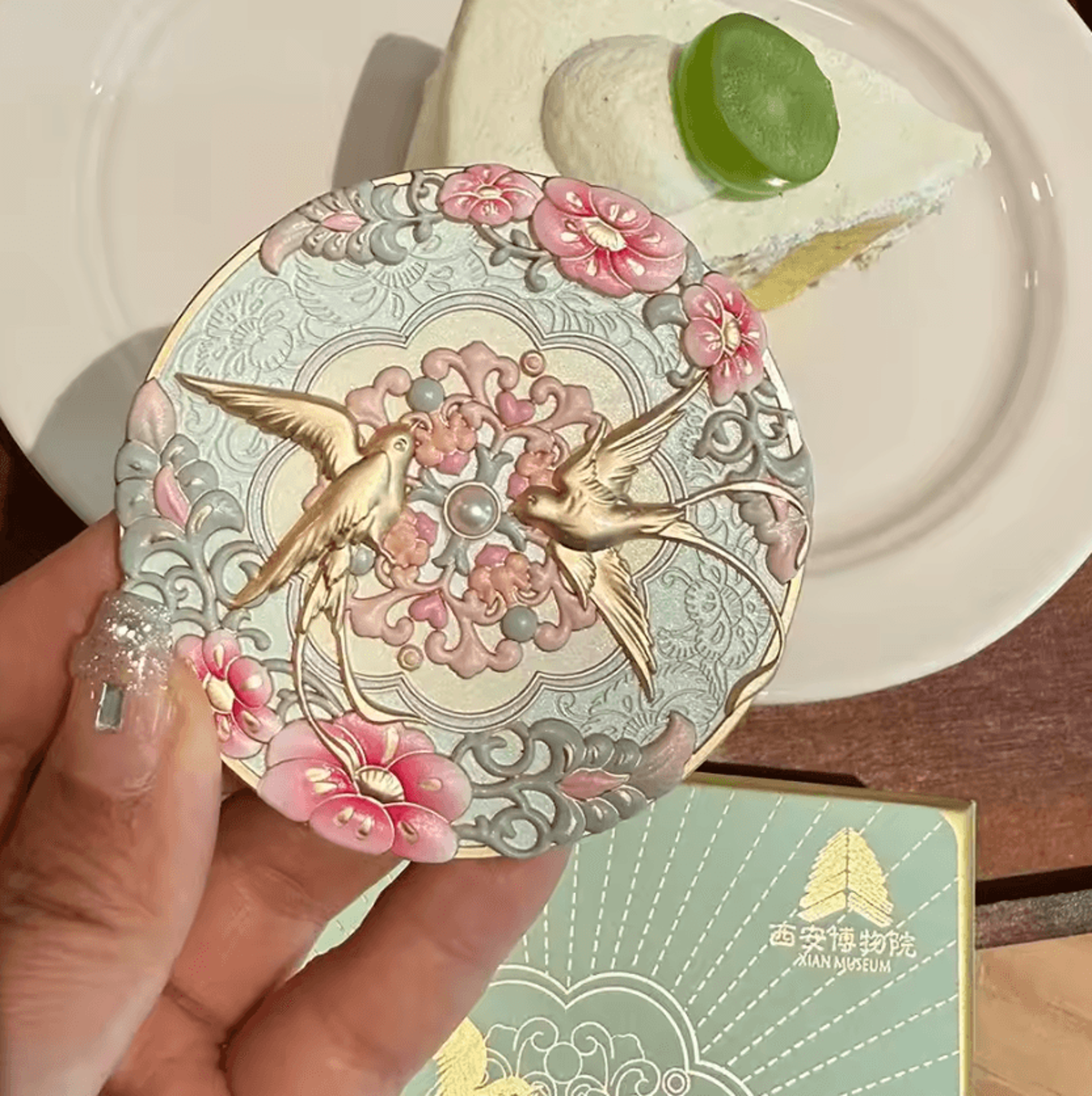 vintage chinese bird and floral pocket makeup mirror