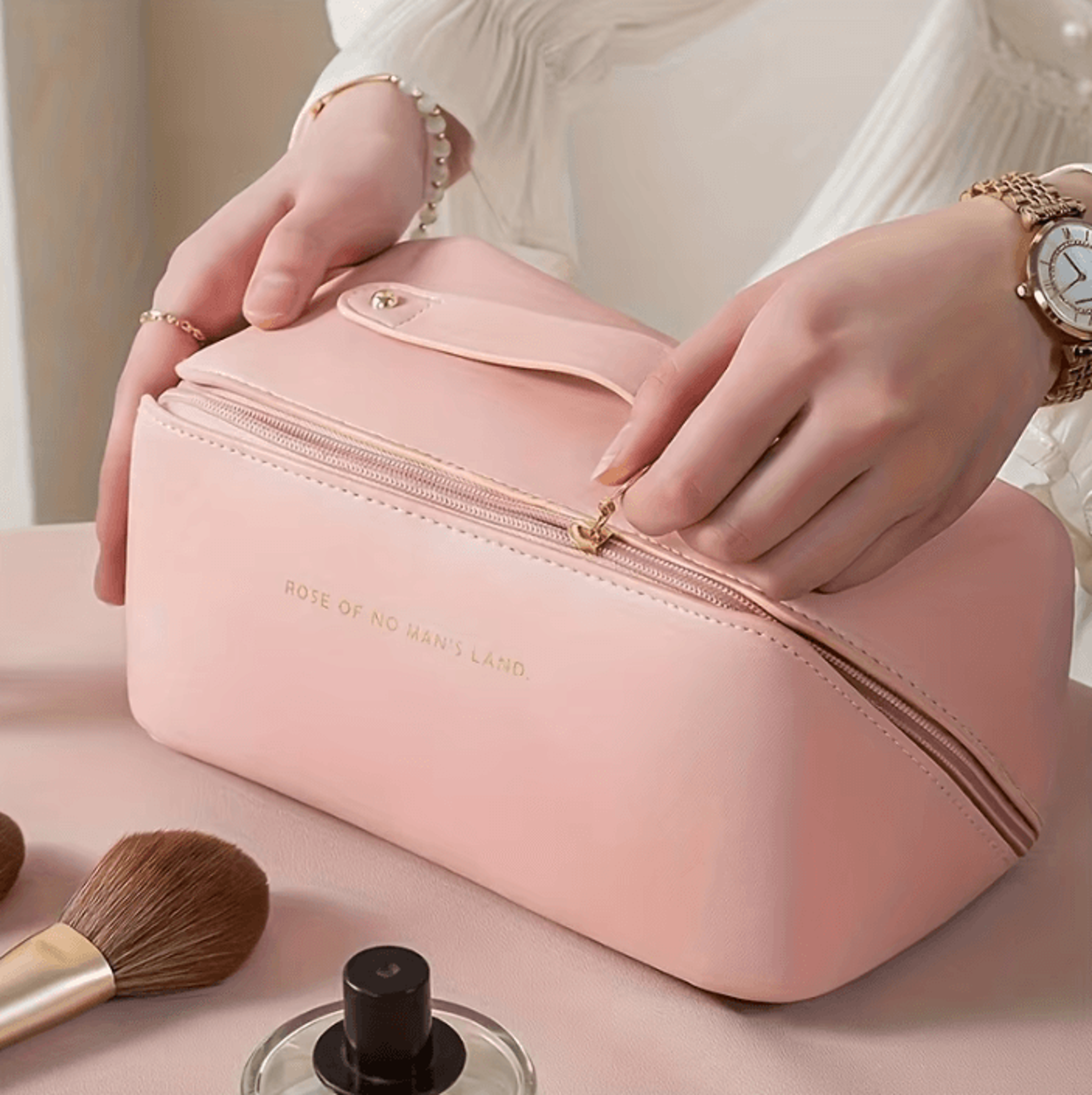 luxury travel makeup organizer bag with zipper