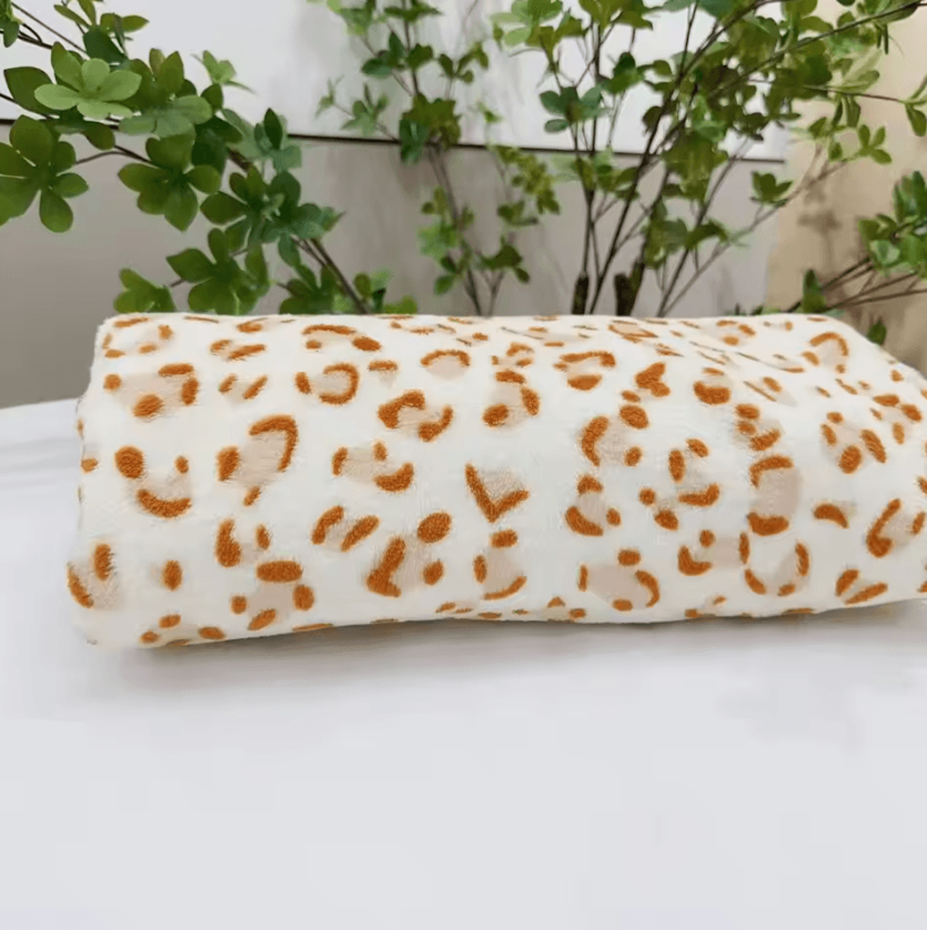 leopard print lightweight soft throw blanket