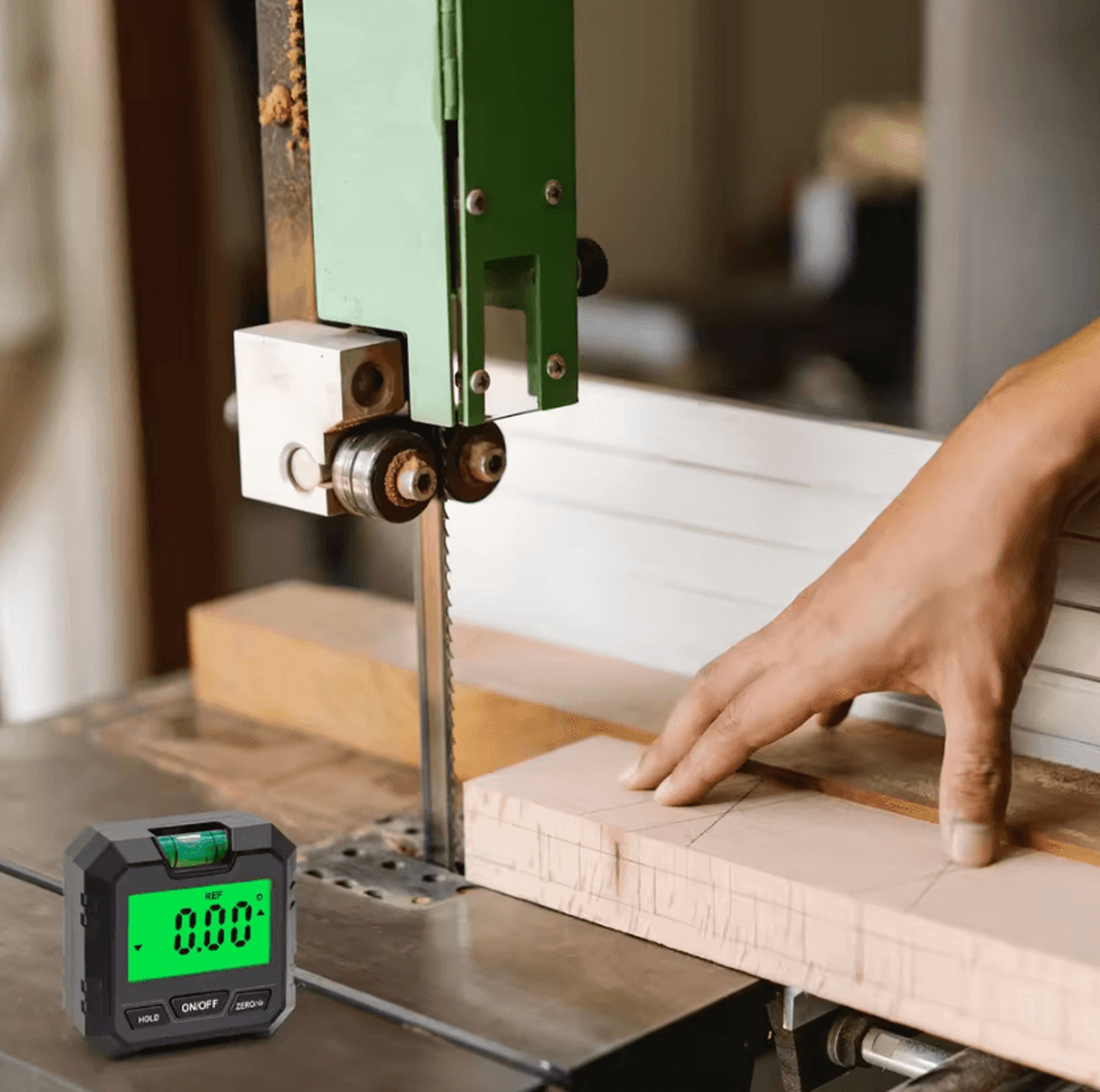 4x90 degree digital protractor with magnetic base and backlit display