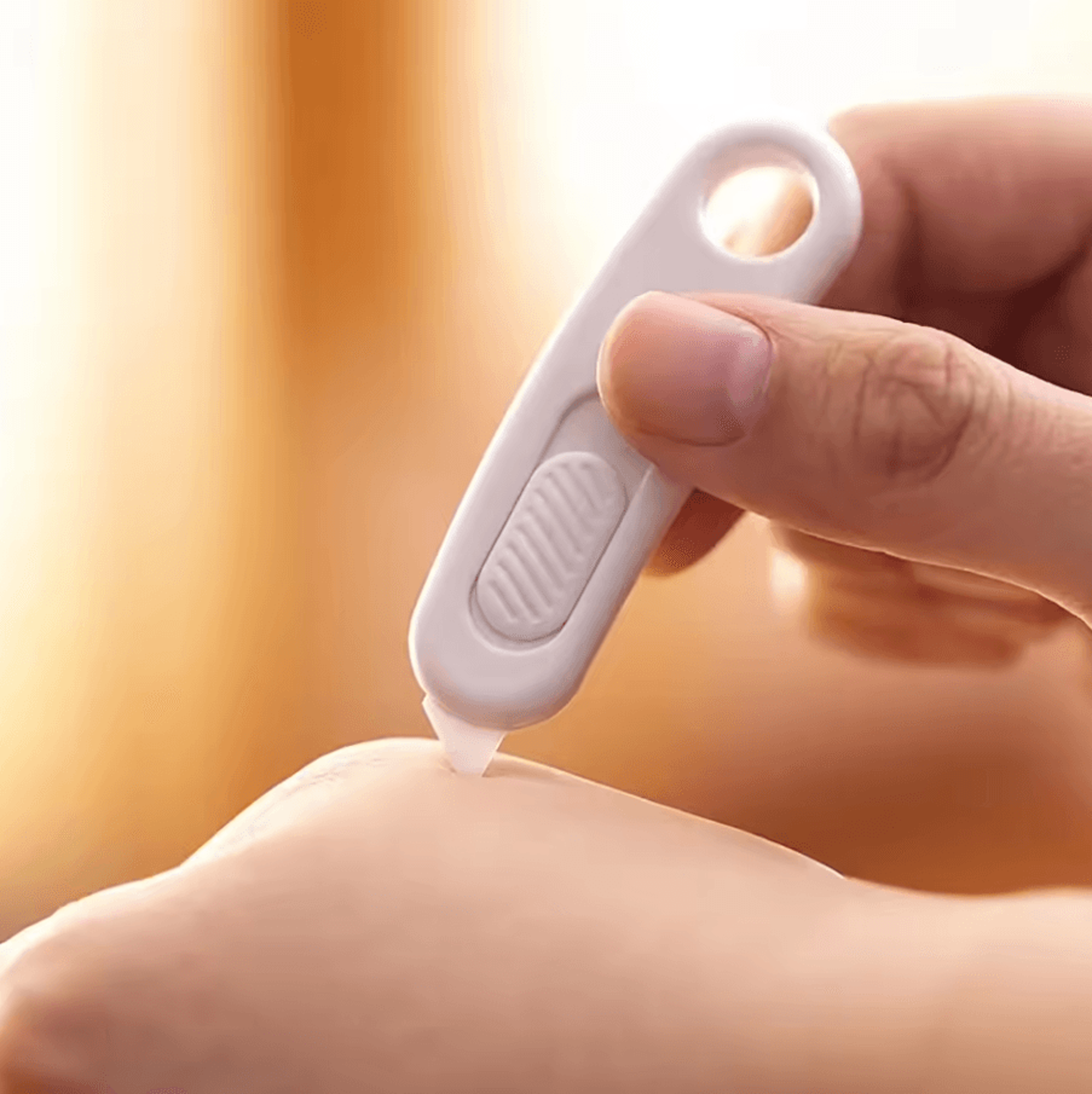 portable mini ceramic utility knife with safe blade storage keychain magnetic suction