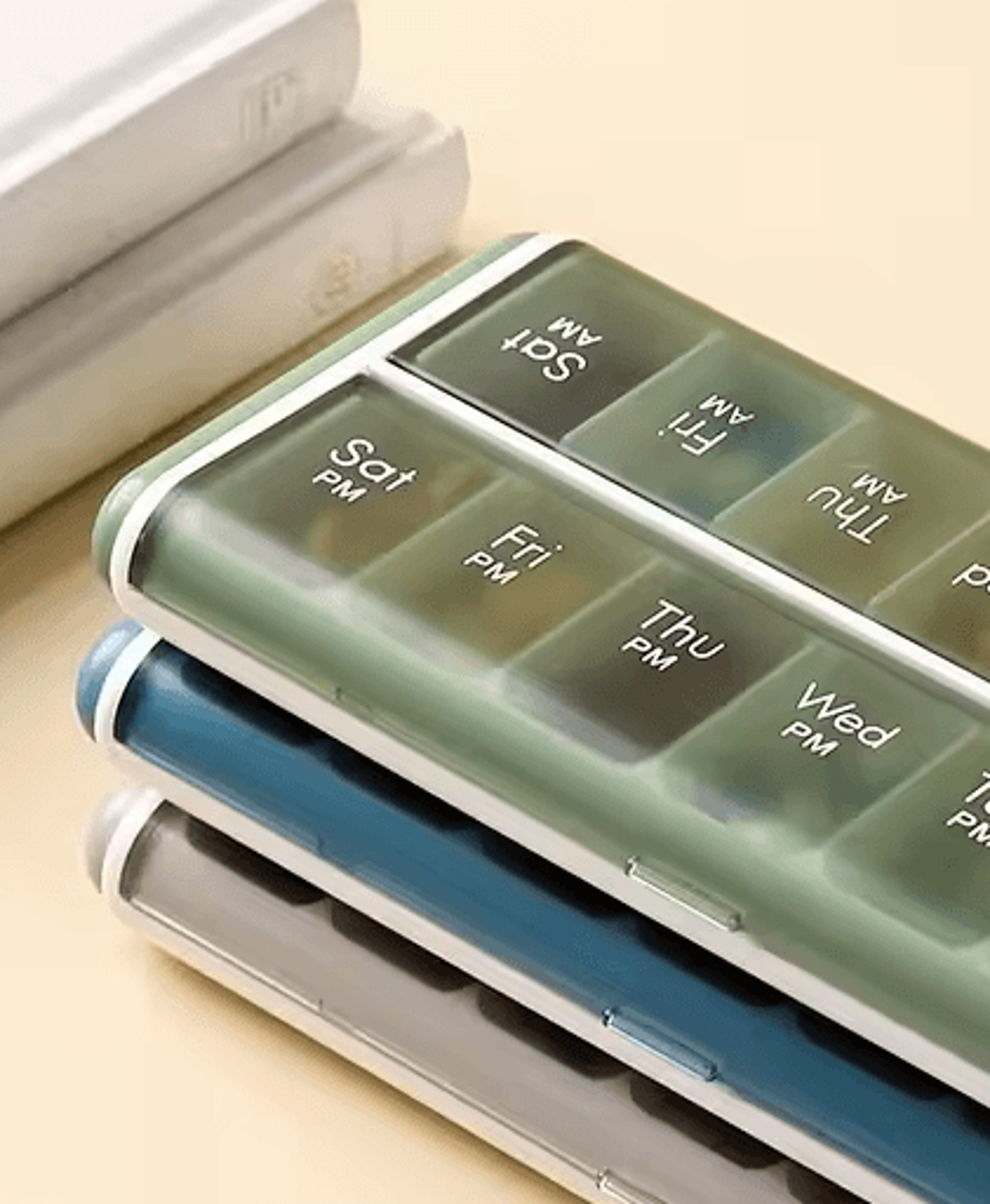 14-grid 7-day weekly pill organizer box | dustproof moisture-proof daily medicine & vitamin storage case