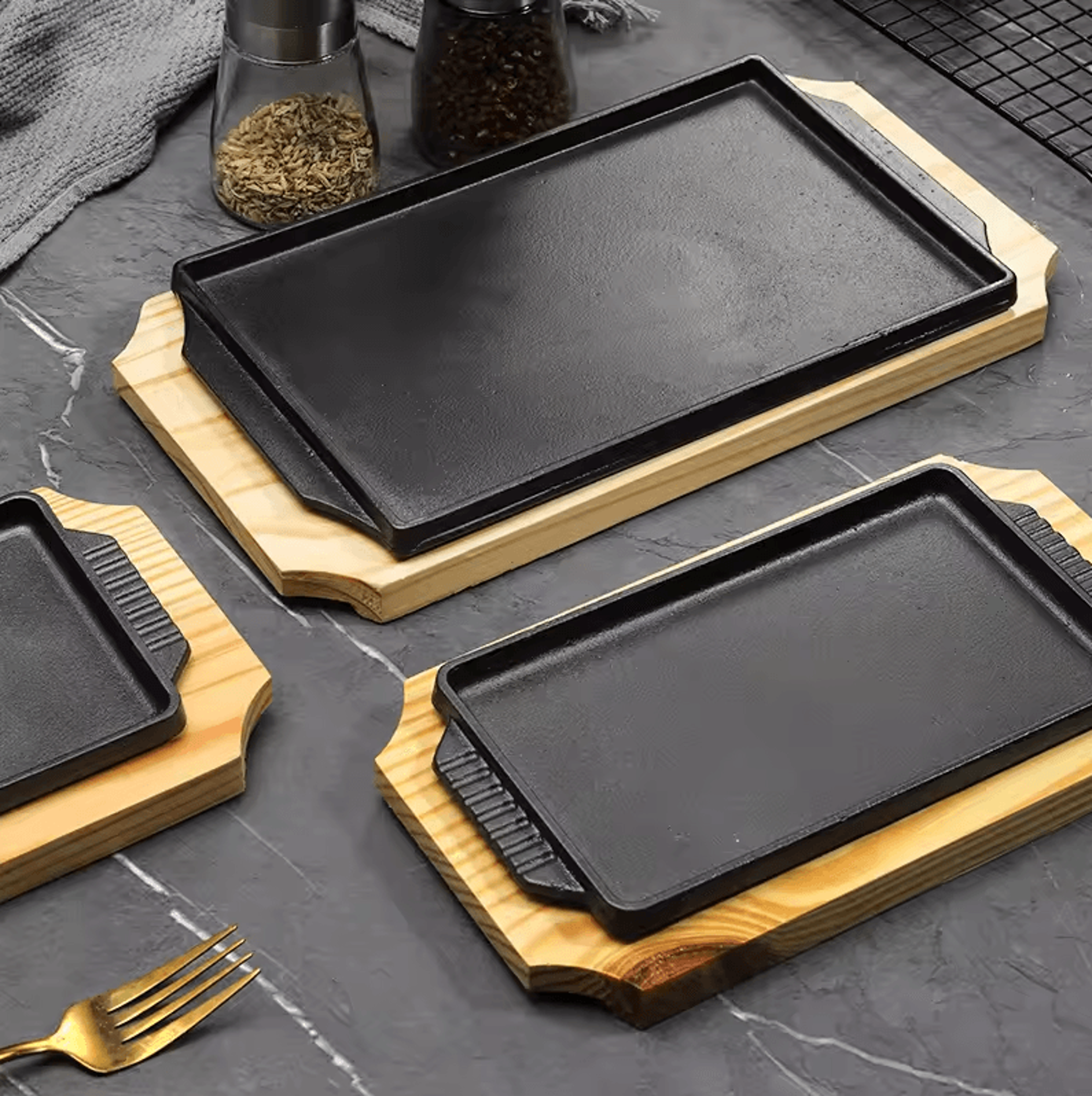 cast iron sizzling hot plate | rectangle barbecue steak pan with wooden base for teppanyaki & grilled fish
