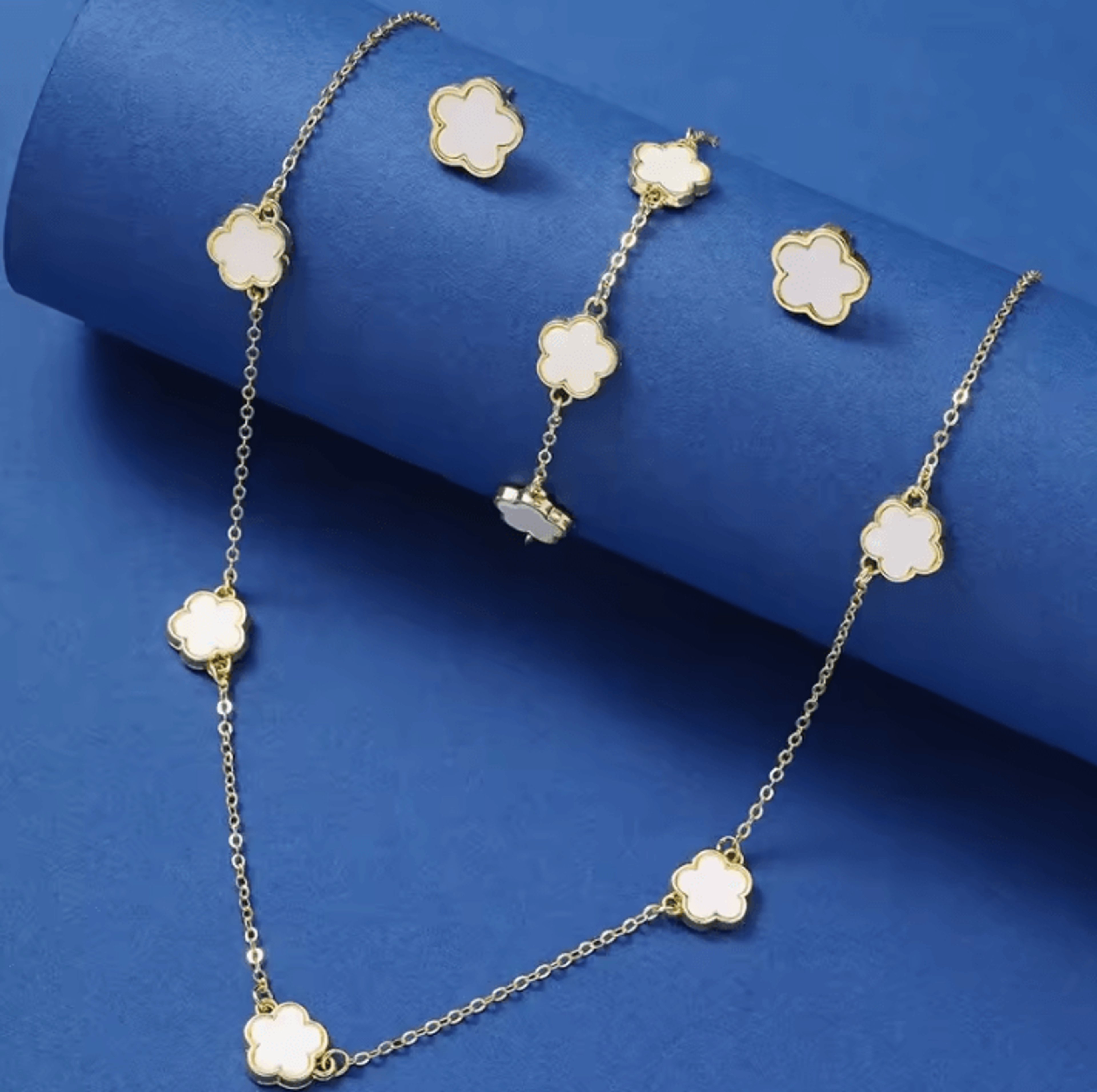 lucky clover jewelry set – five-petal flower bracelet, necklace and earrings stylish accessories for women