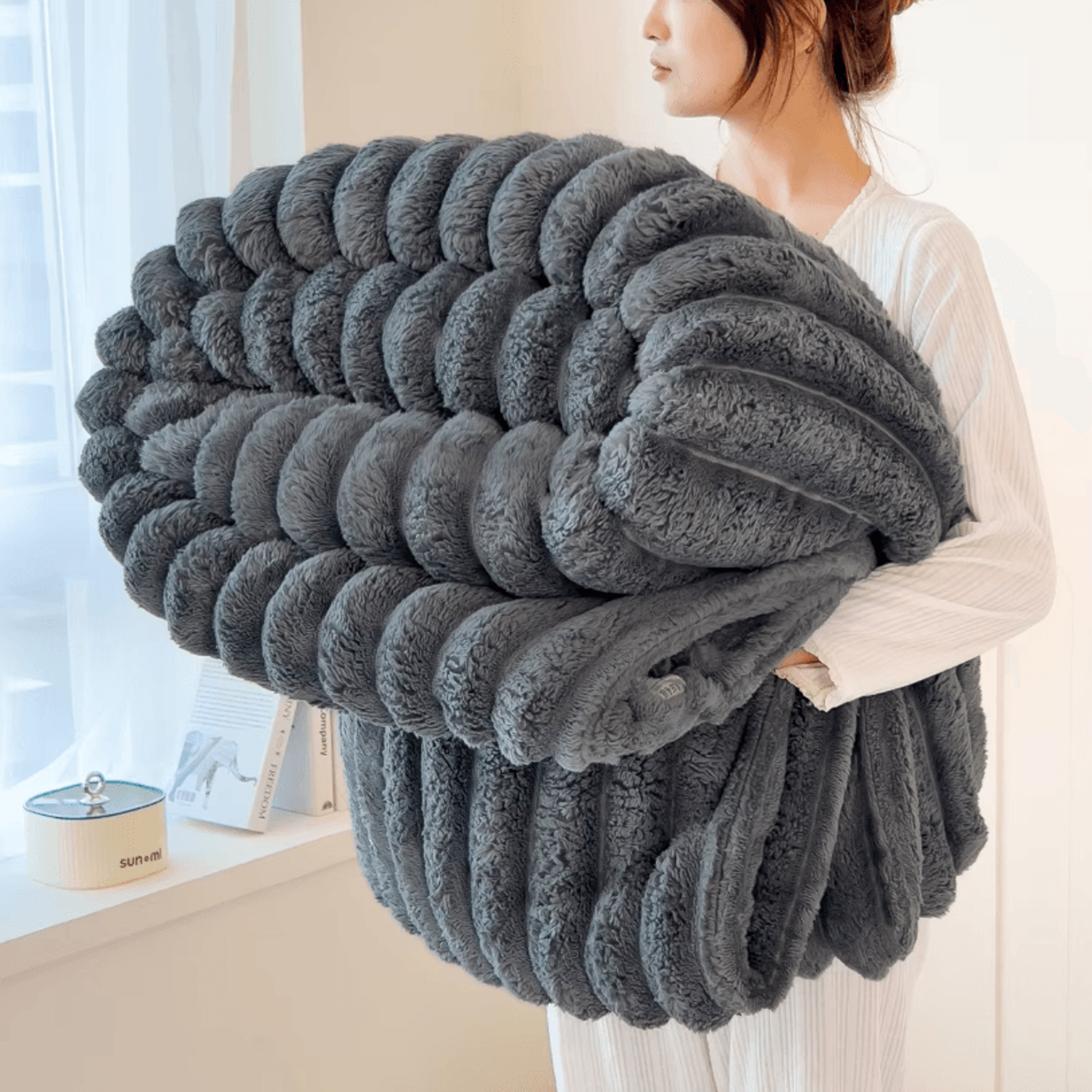 multifunctional thickened blanket – solid color wide striped blanket for bed, nap, and pets