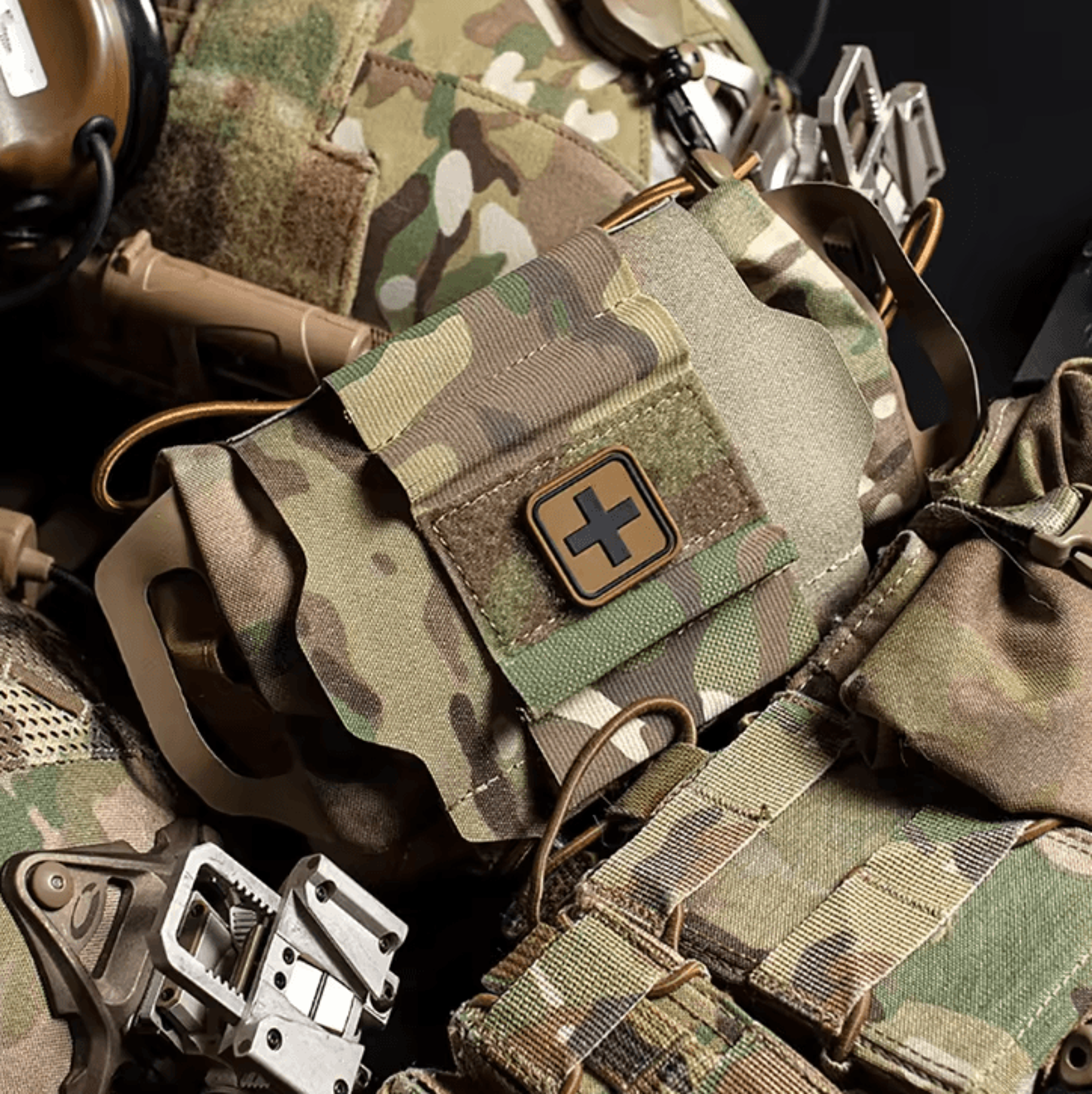 tactical ifak first aid kit – molle medical emergency survival pouch for outdoor, hunting & rapid response