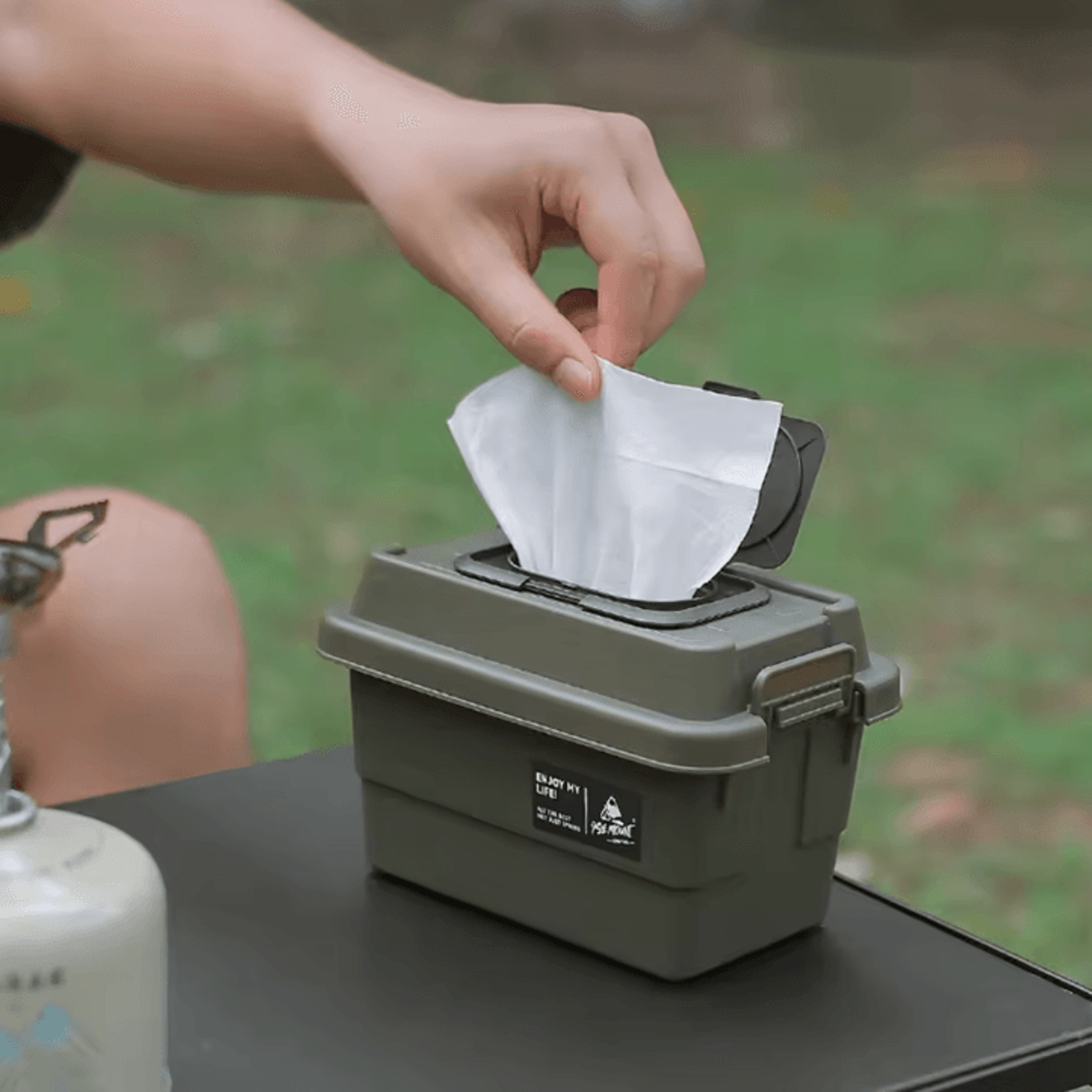 portable outdoor tissue storage box camping picnic napkin organizer 1.1l desktop seasoning bottle holder