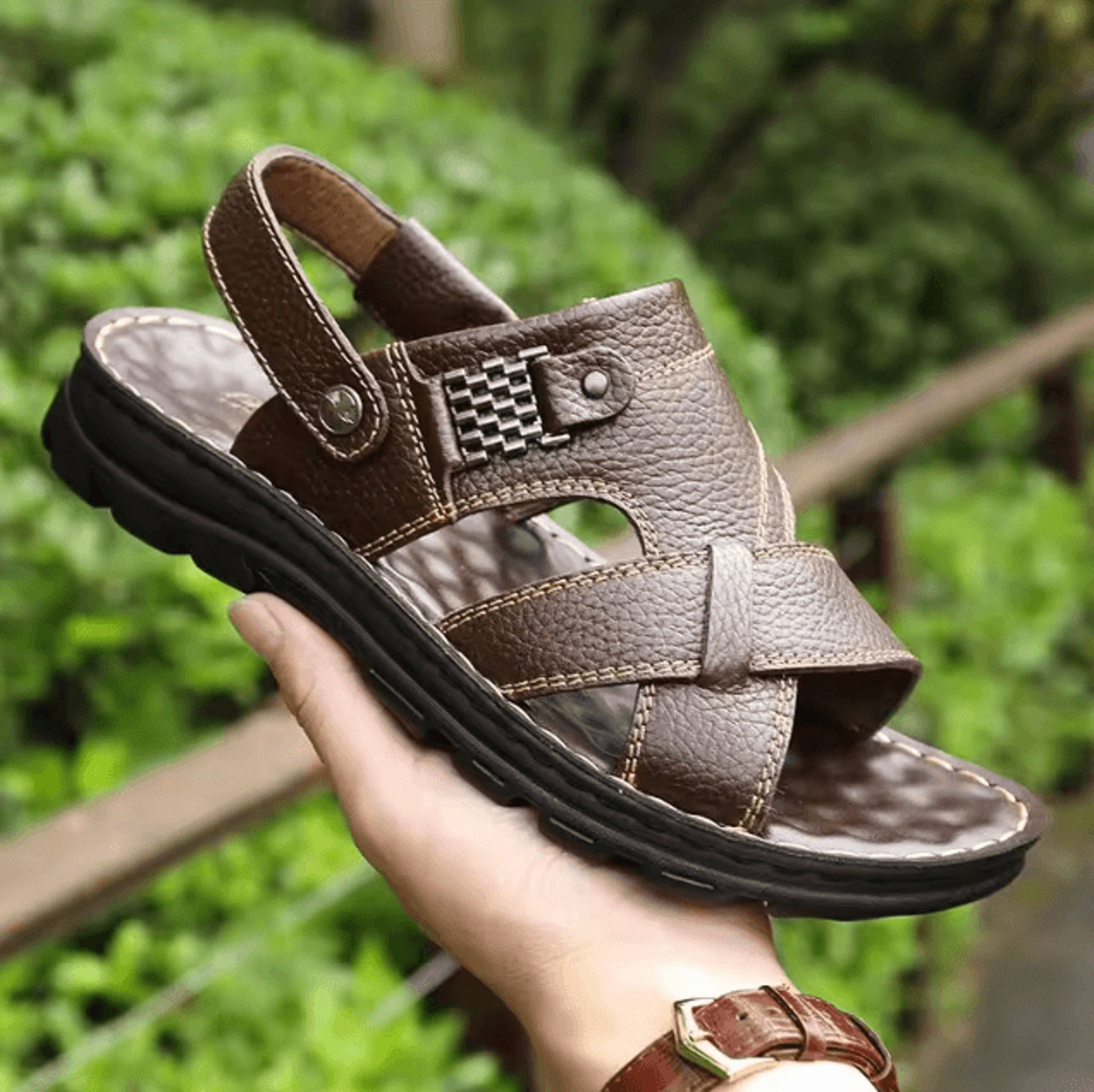 genuine leather mens beach sandals with thick non-slip sole