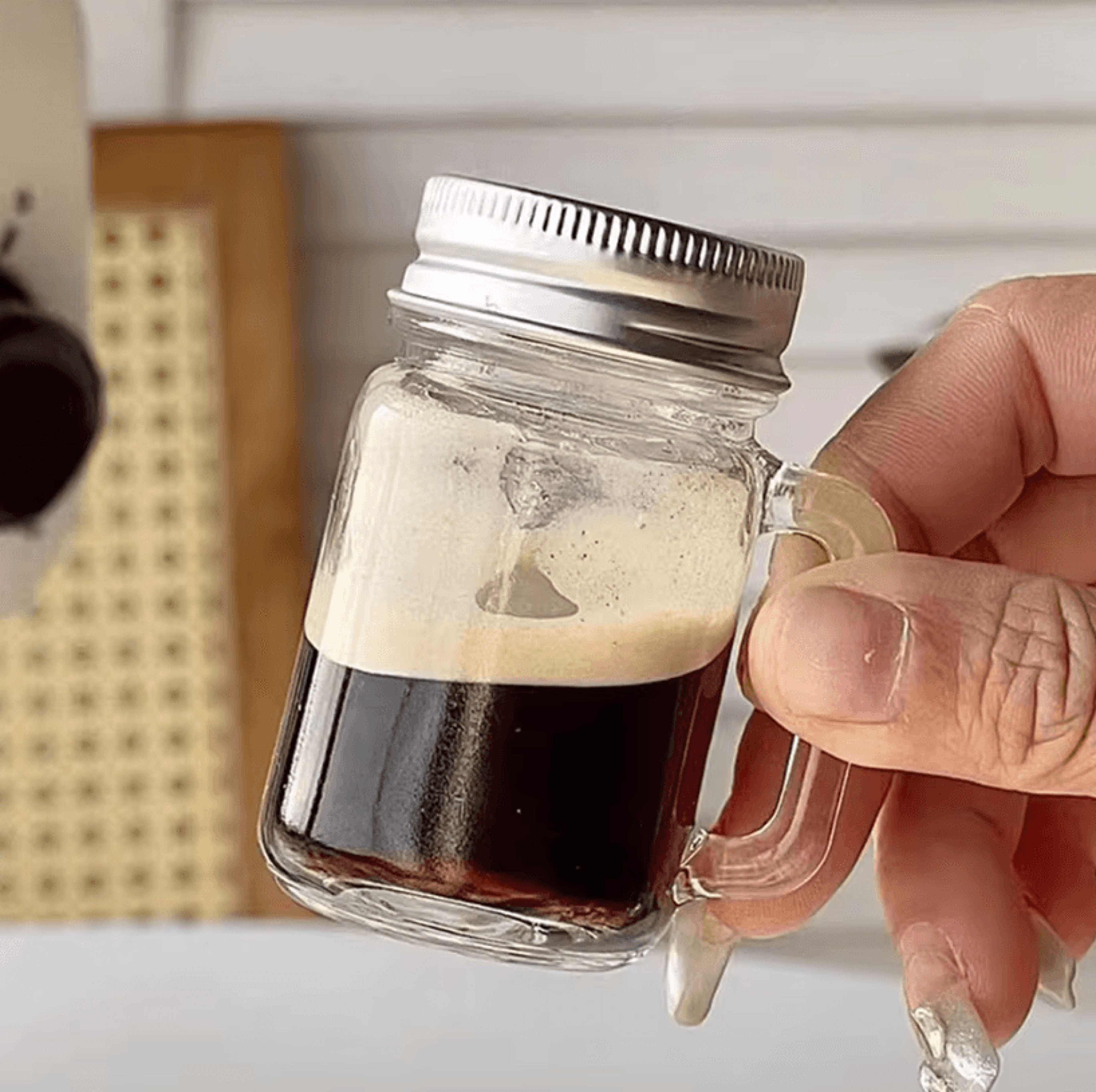 portable mini mason jar bottle with lid – leakproof mini mason jar shot glass for honey, jam, juice & spirits