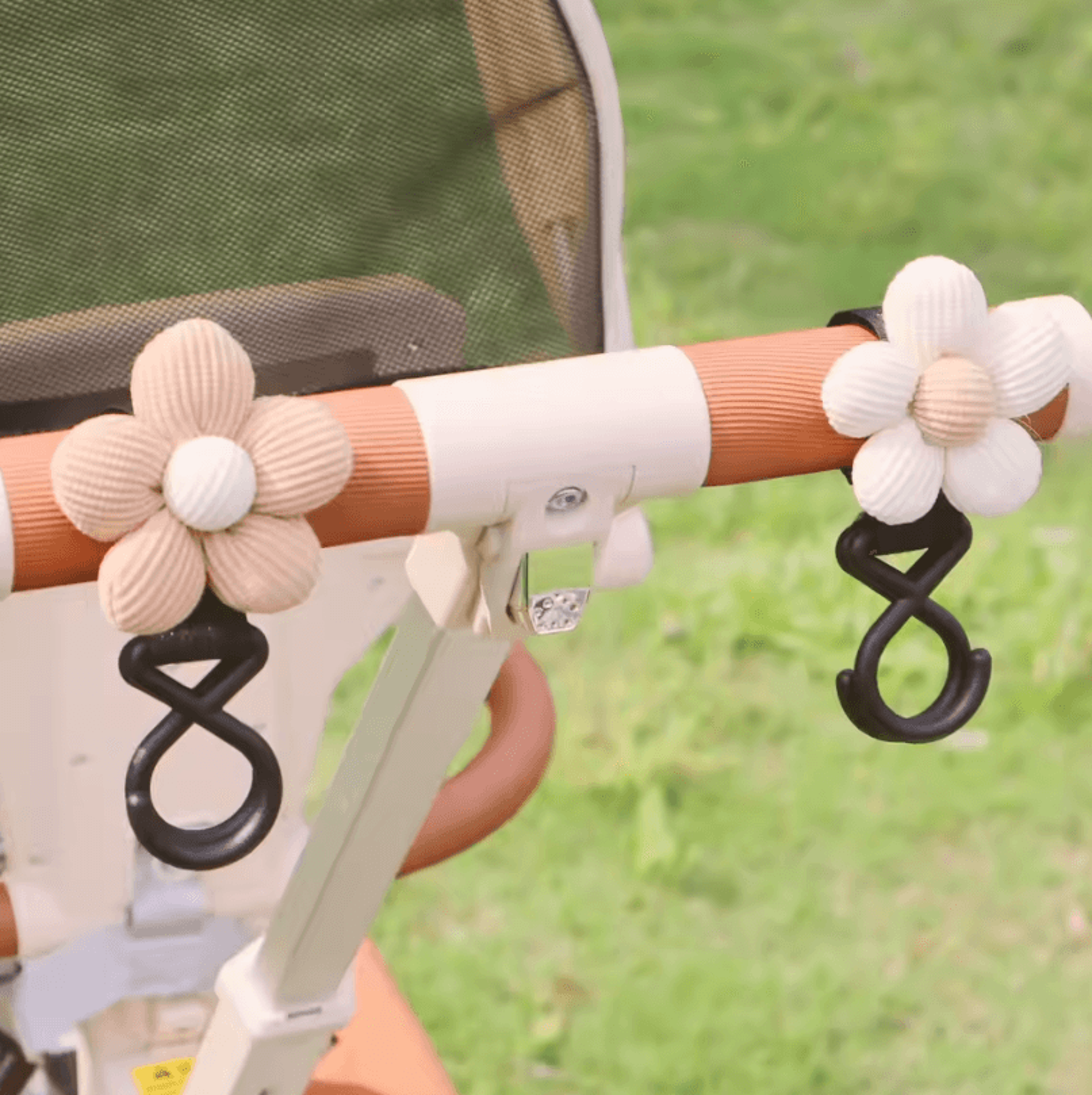 cute floral baby stroller hook – multifunction hanging storage for on-the-go parents