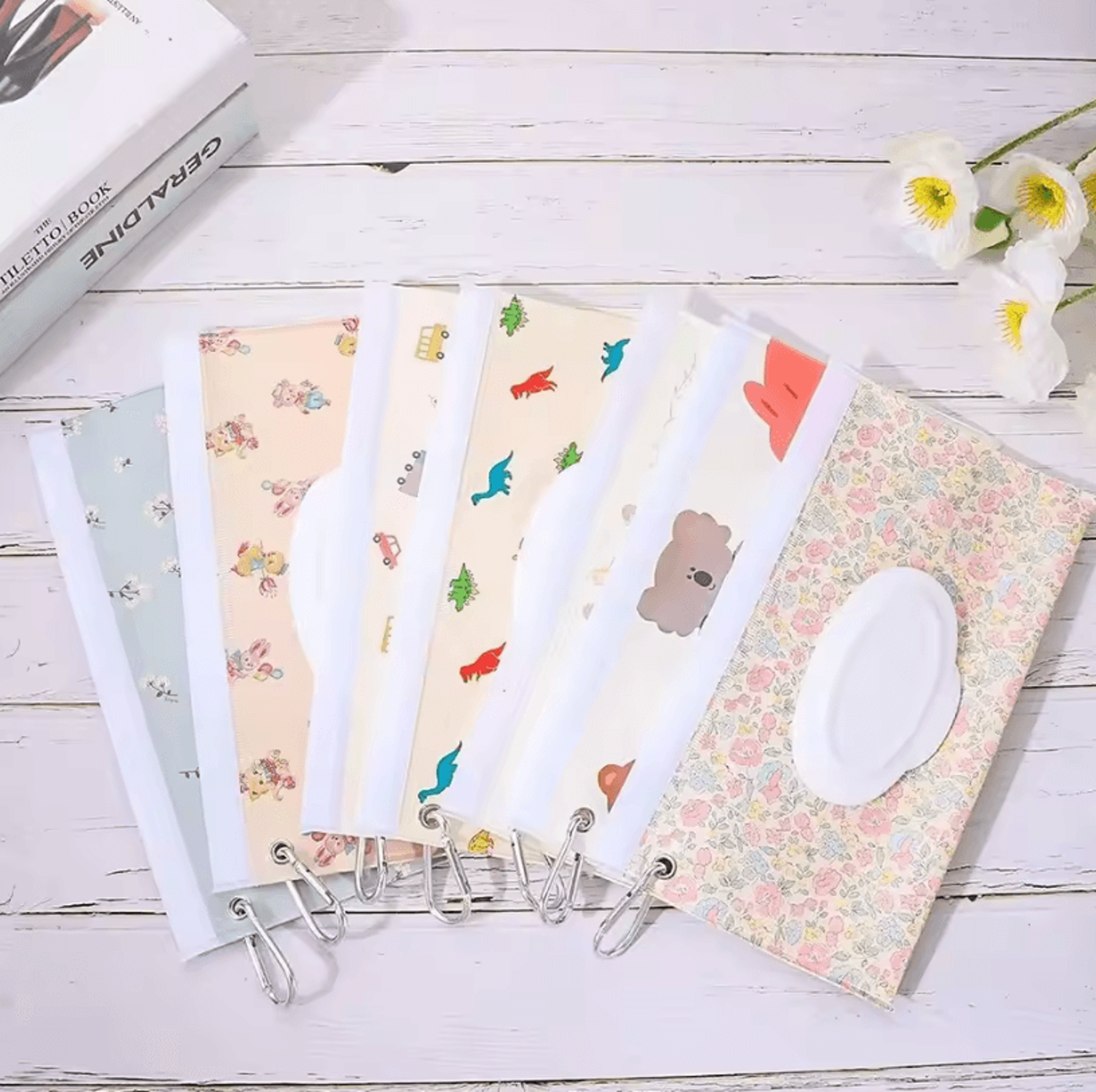 portable snap-strap baby wipes bag with flip cover for easy on-the-go access