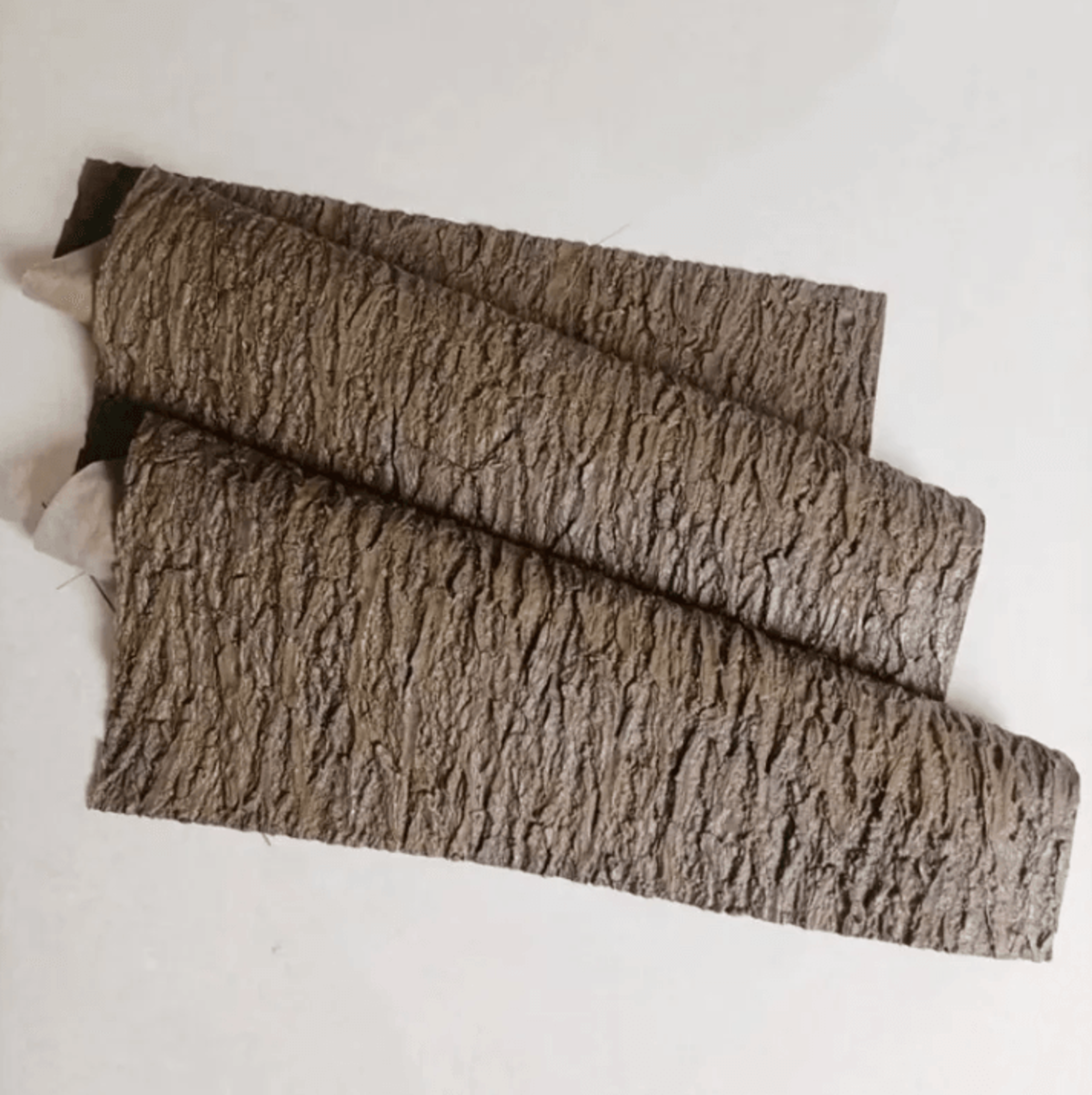 naturewrap realistic artificial tree bark cover for pipes, columns & garden wall decor