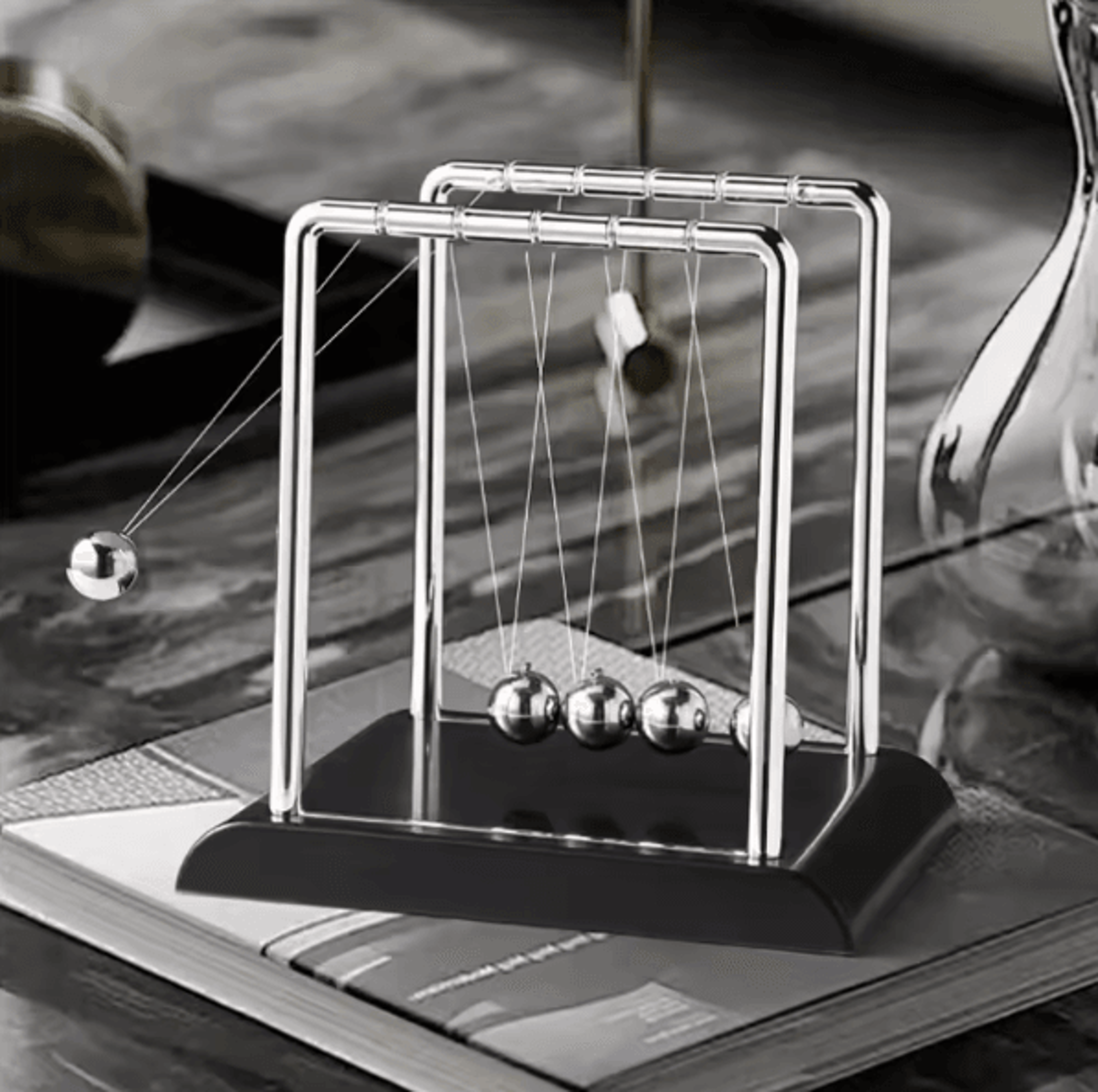 newtons cradle balance ball desk toy – kinetic energy pendulum decor & science gift