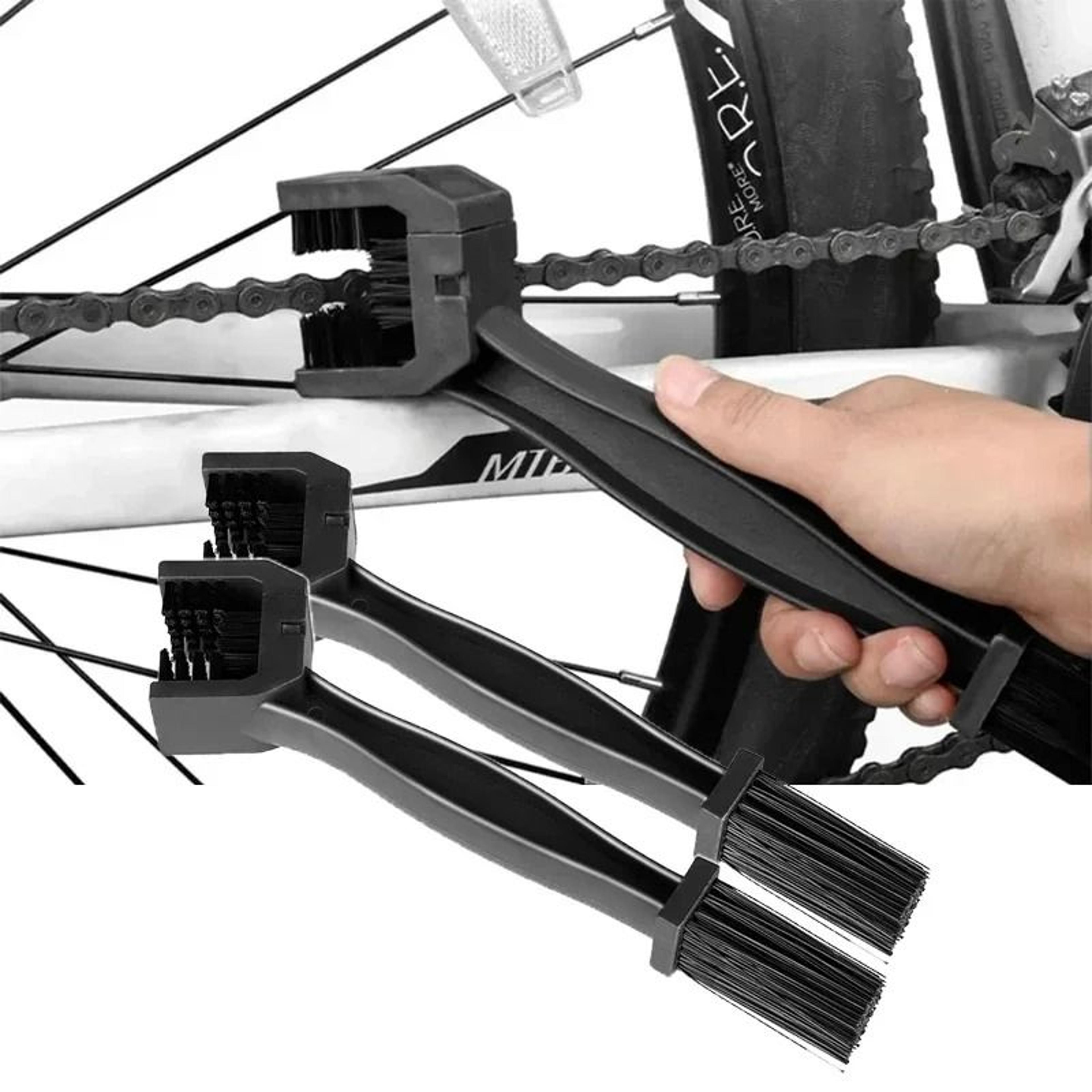 bike and motorcycle chain cleaning brush with gear and flywheel cleaning tool