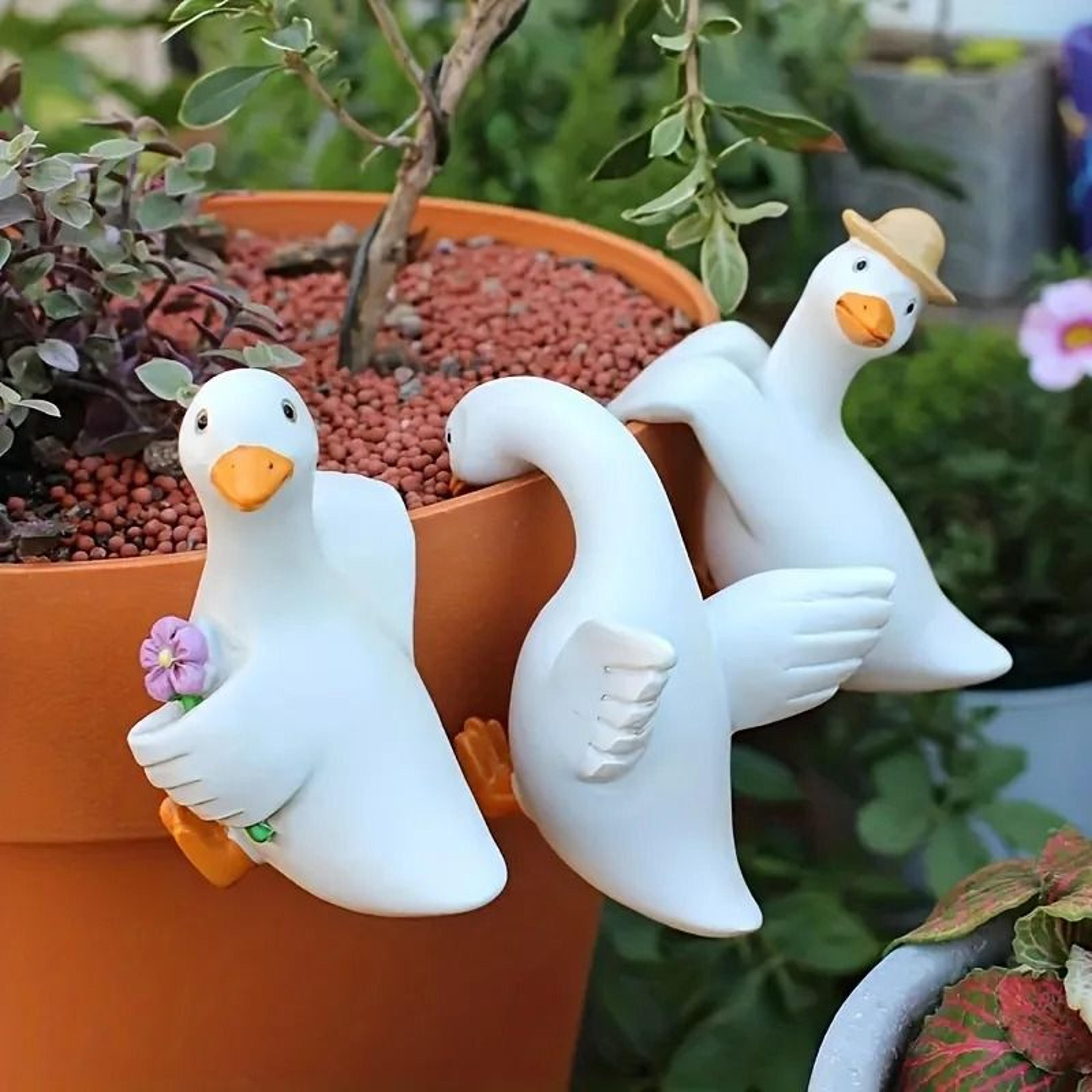 cute duck resin flower pot hanger ornament – whimsical duck figurine for patio yard & potted plant decor