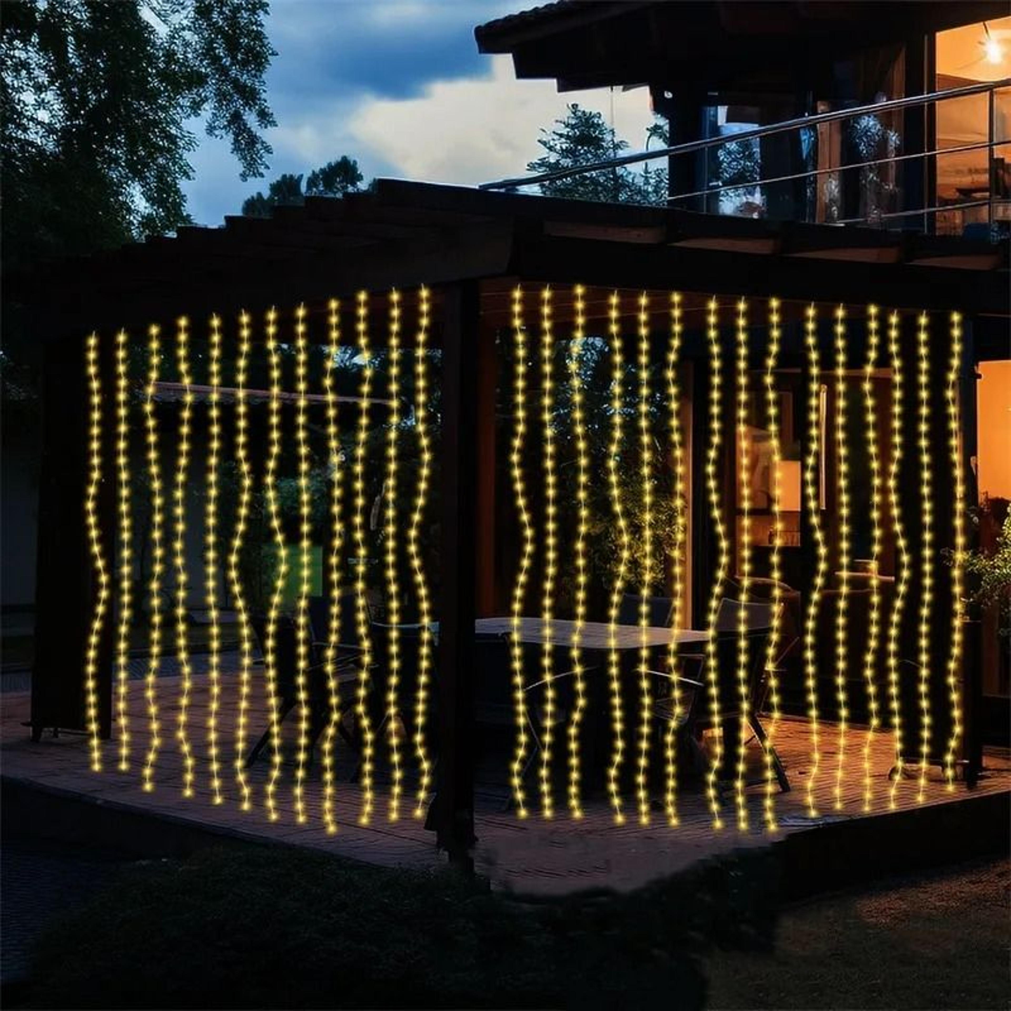 compact low voltage usb powered led curtain light array for festive decor