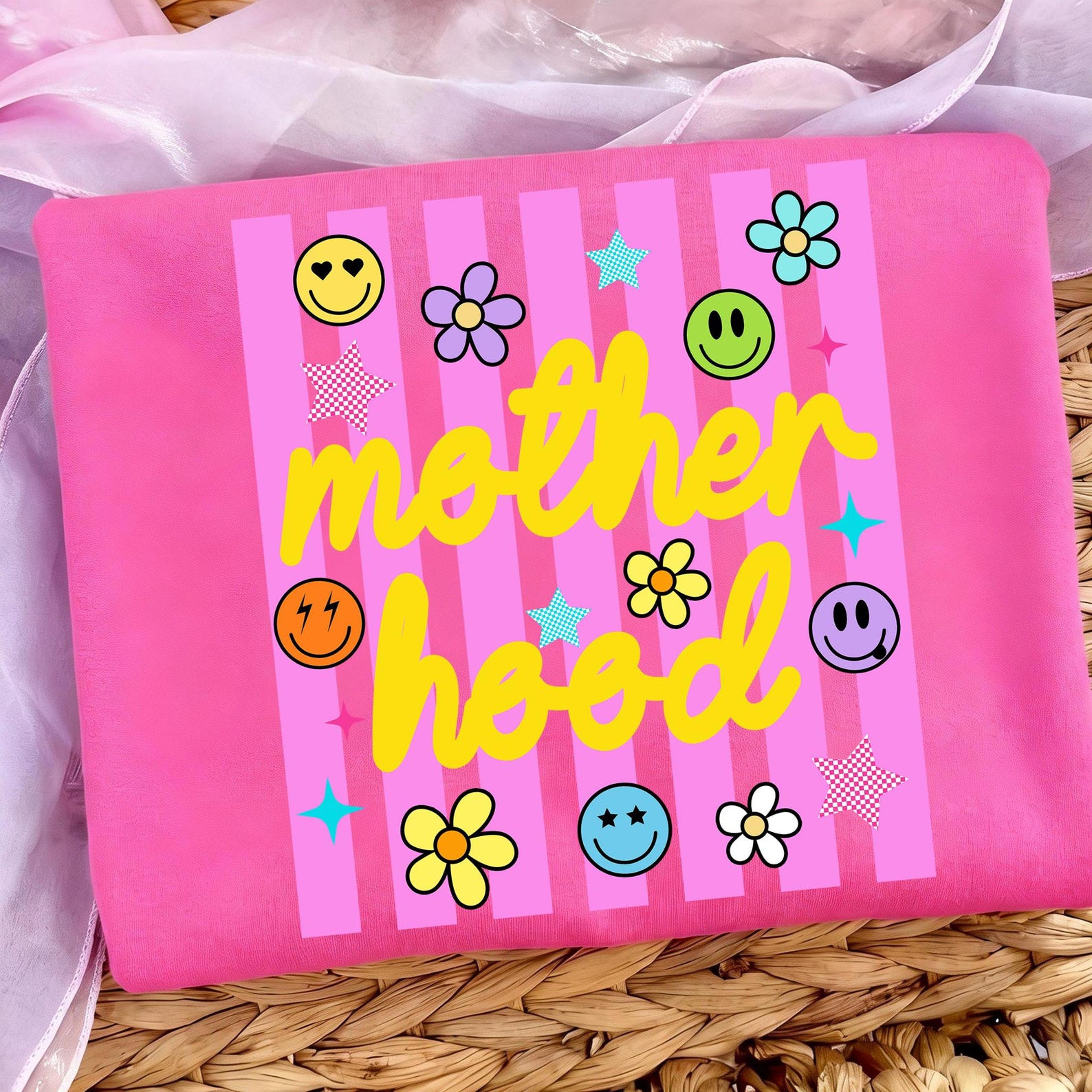 motherhood shirt trendy smiley mom life graphic tee cute gift for mom