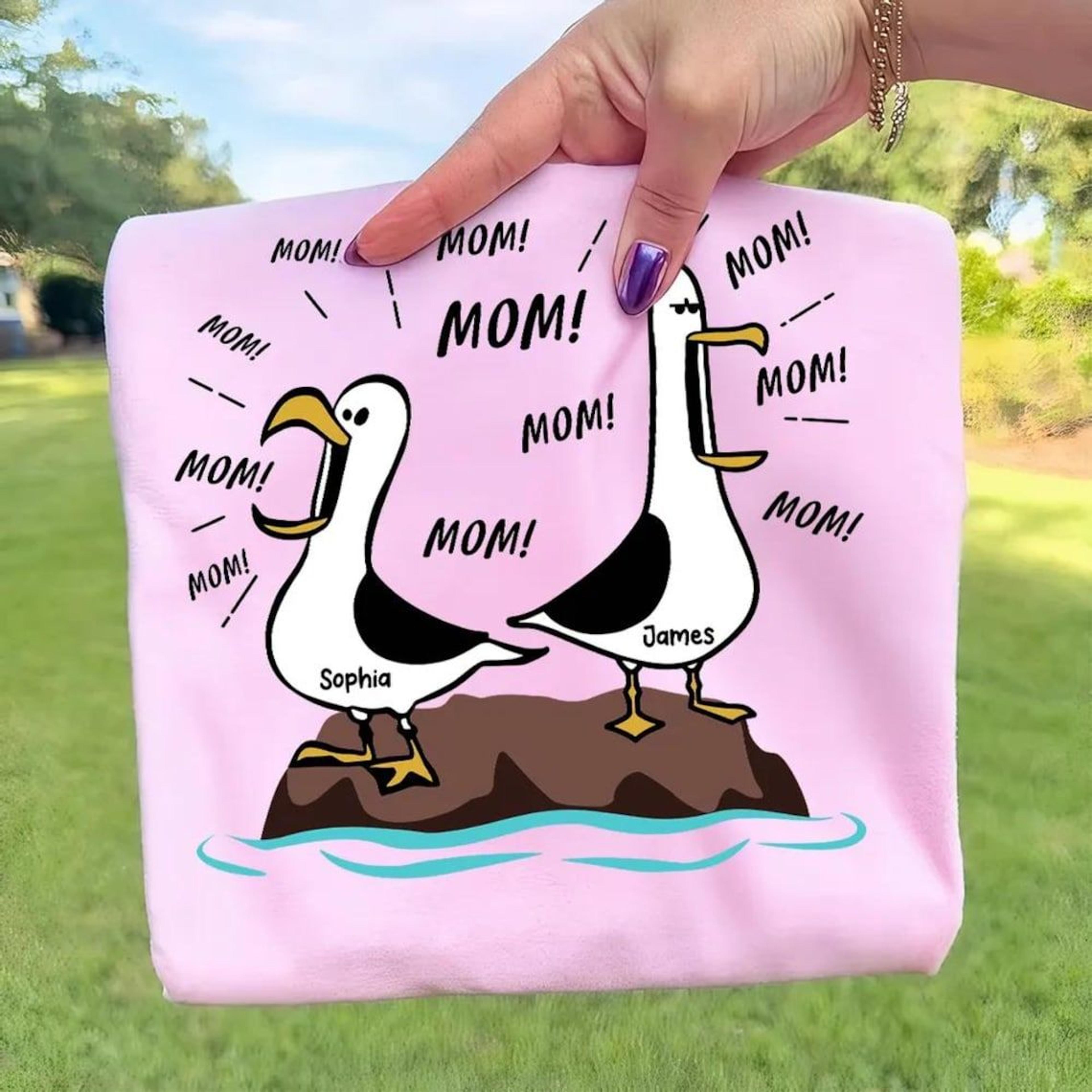 seagull mom mom mom - personalized shirt - funny mother's day gift for mom - disney nemo t-shirt