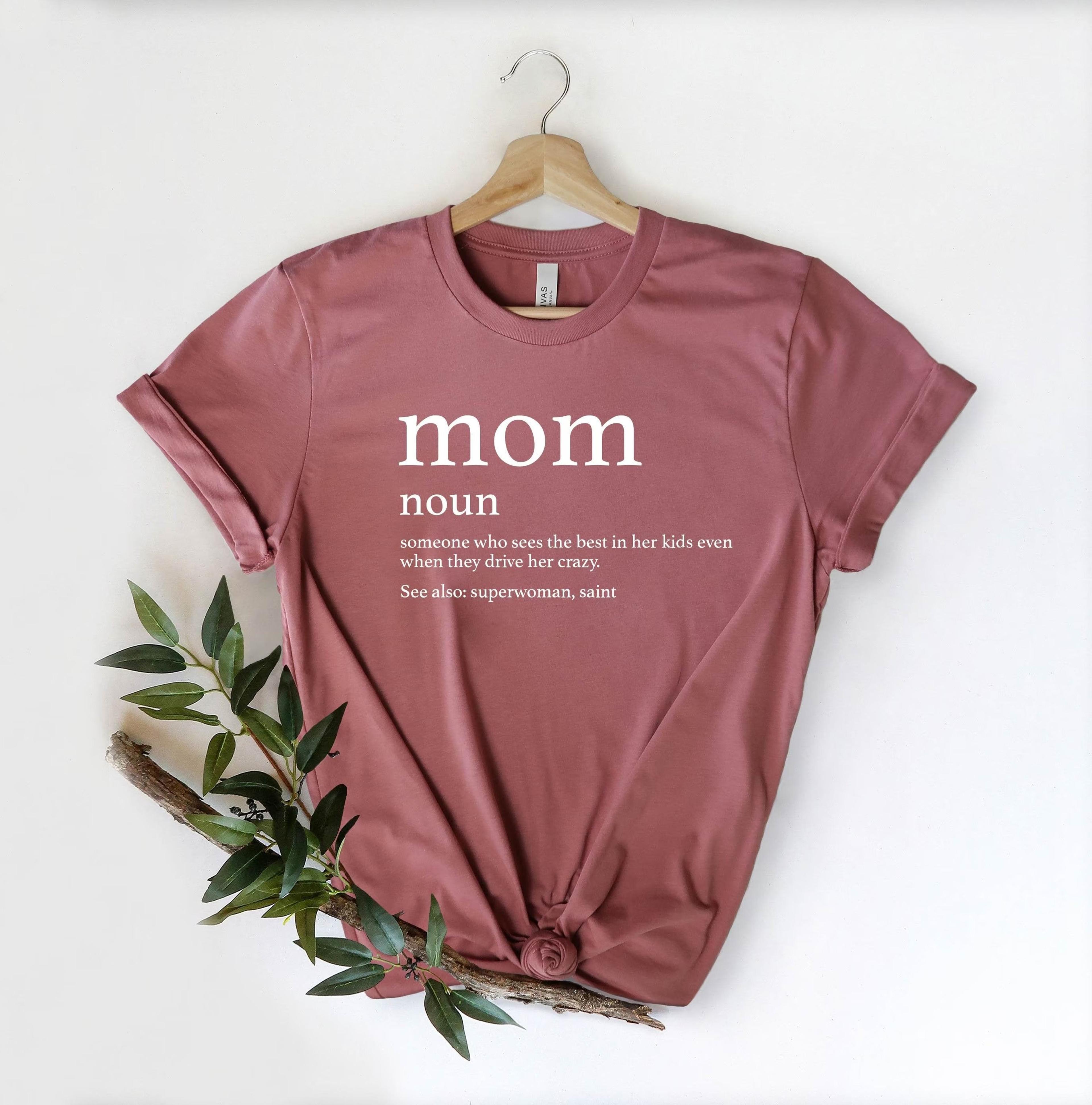 mom noun shirt mom definition graphic t-shirt cute mother's day tee funny mom gift for women