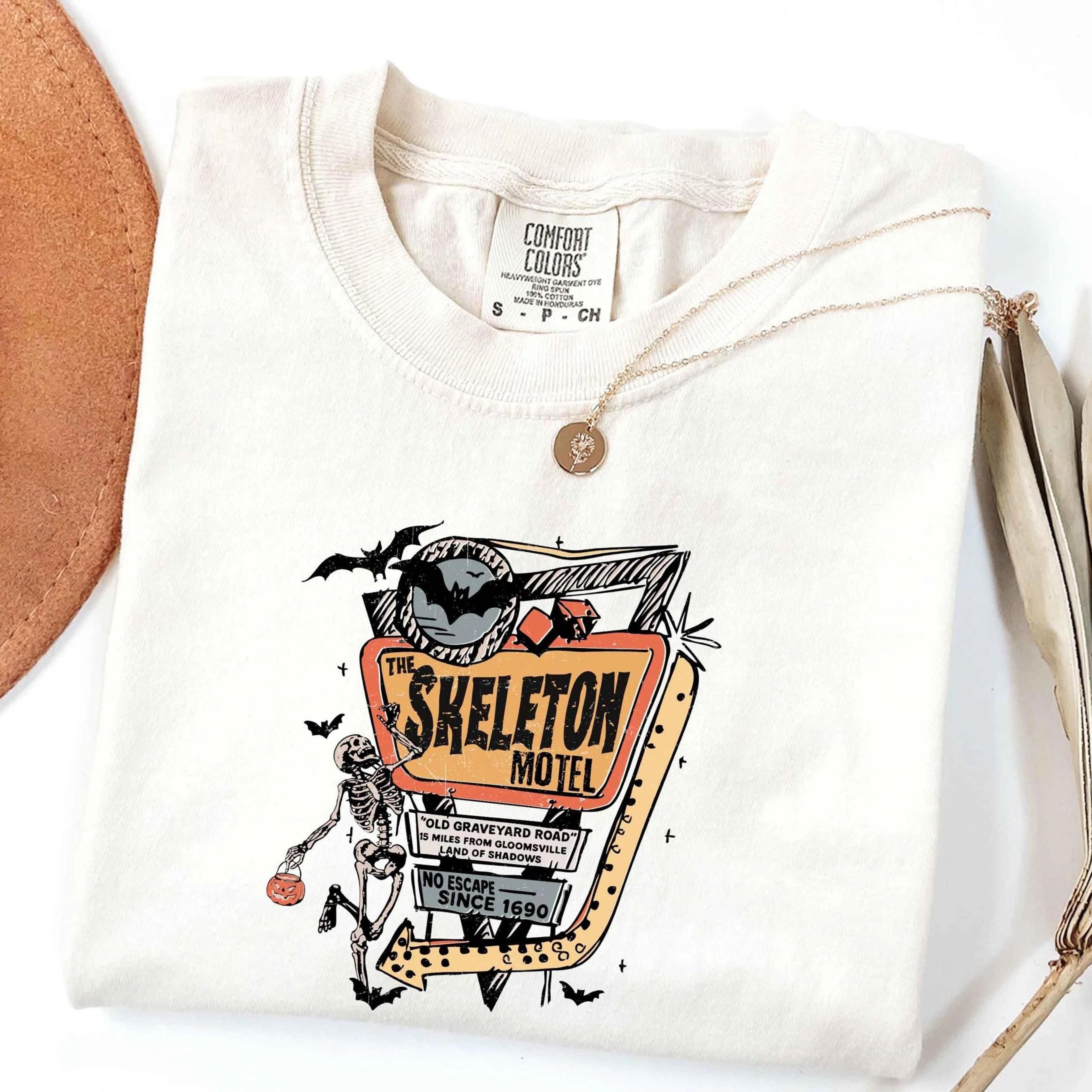 skellie motel funny halloween shirt retro skeleton fall tee