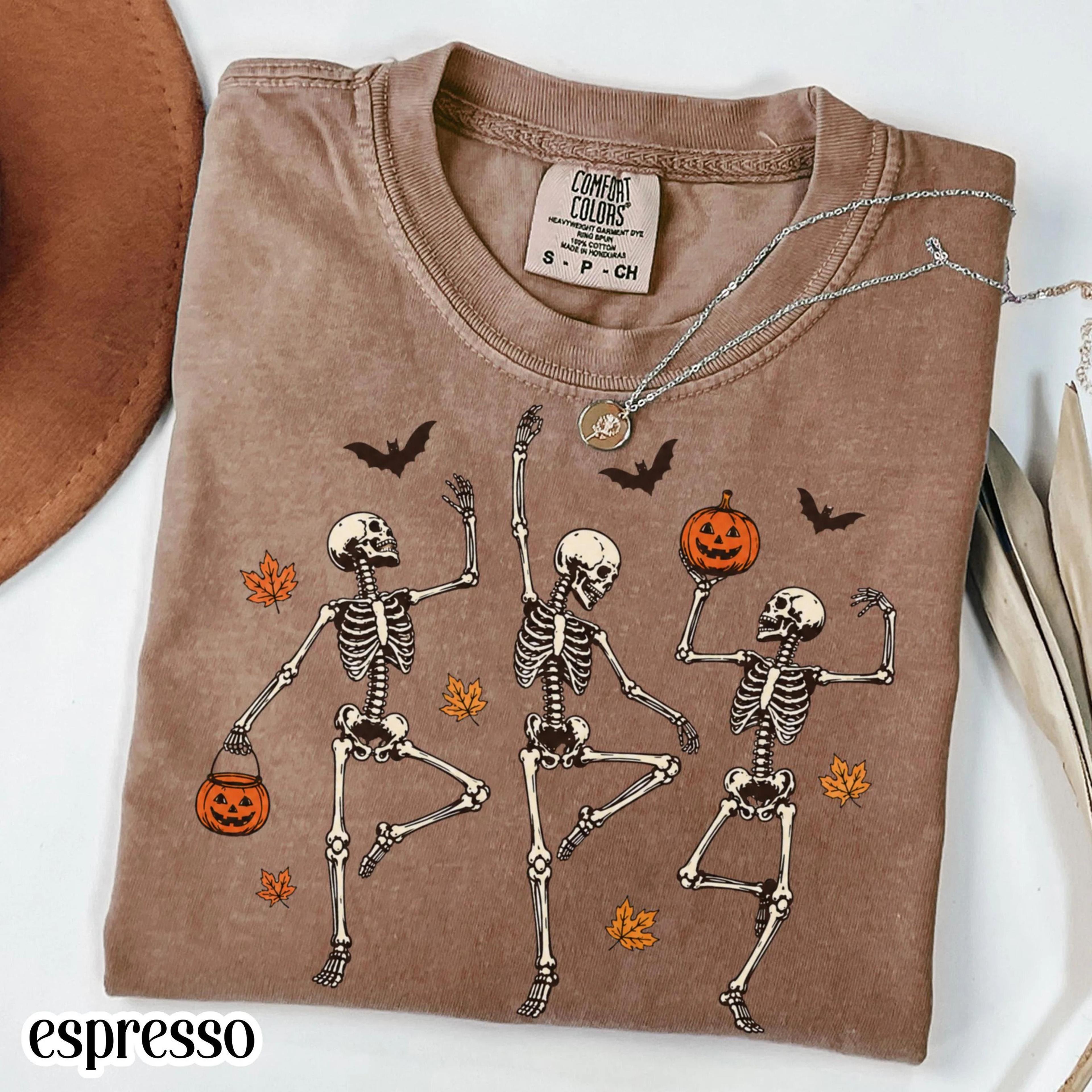 shirt spooky season vintage pumpkin tee retro funny halloween tshirt autumn fall leaves t-shirt
