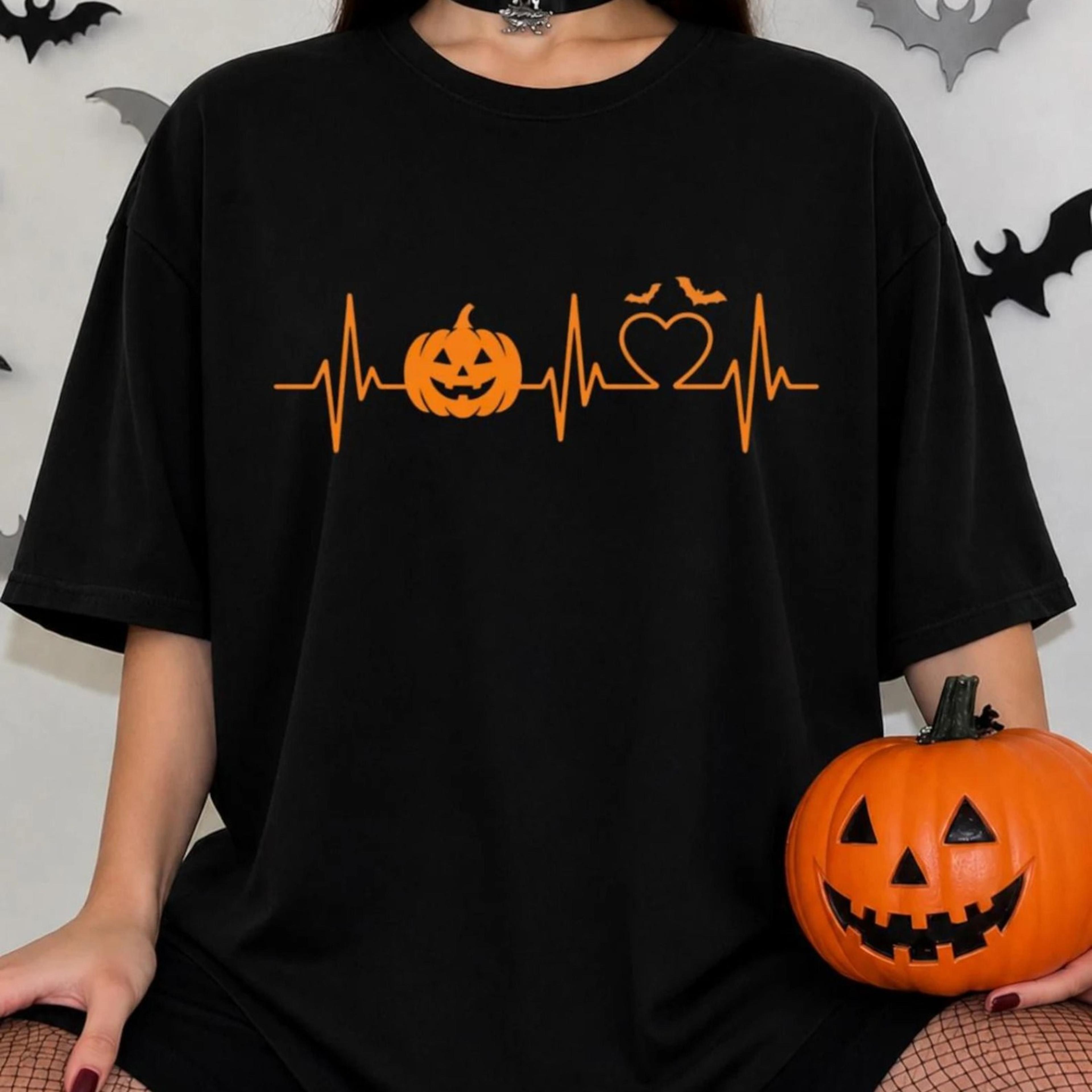 halloween heartbeat shirt, pumpkin heart bat ekg tee, minimalist halloween lover shirt, cute simple halloween t-shirt wo